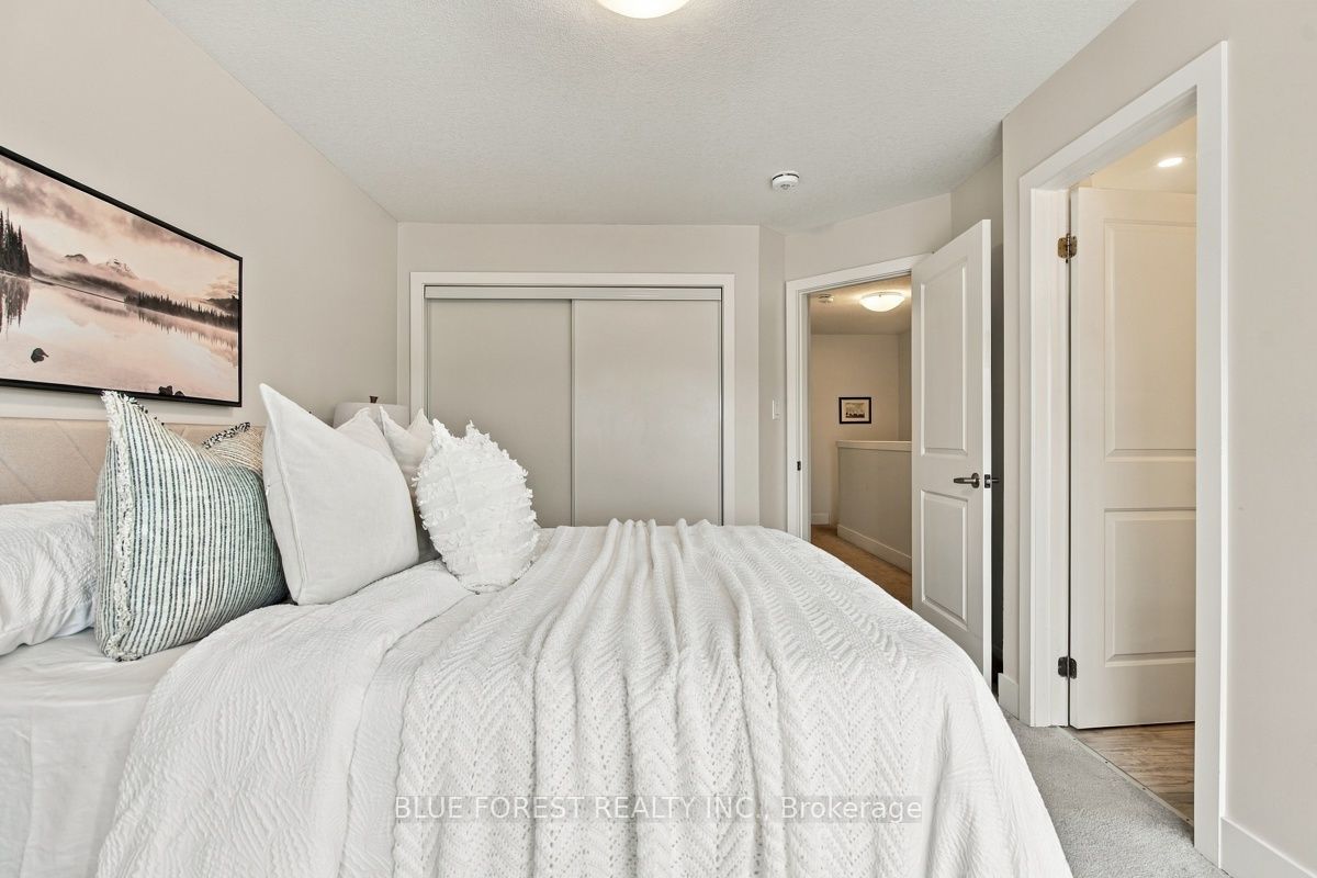 2112 Meadowgate Boulevard Property Photo 26