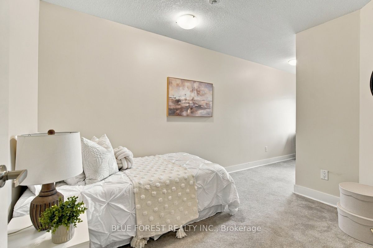 2112 Meadowgate Boulevard Property Photo 30