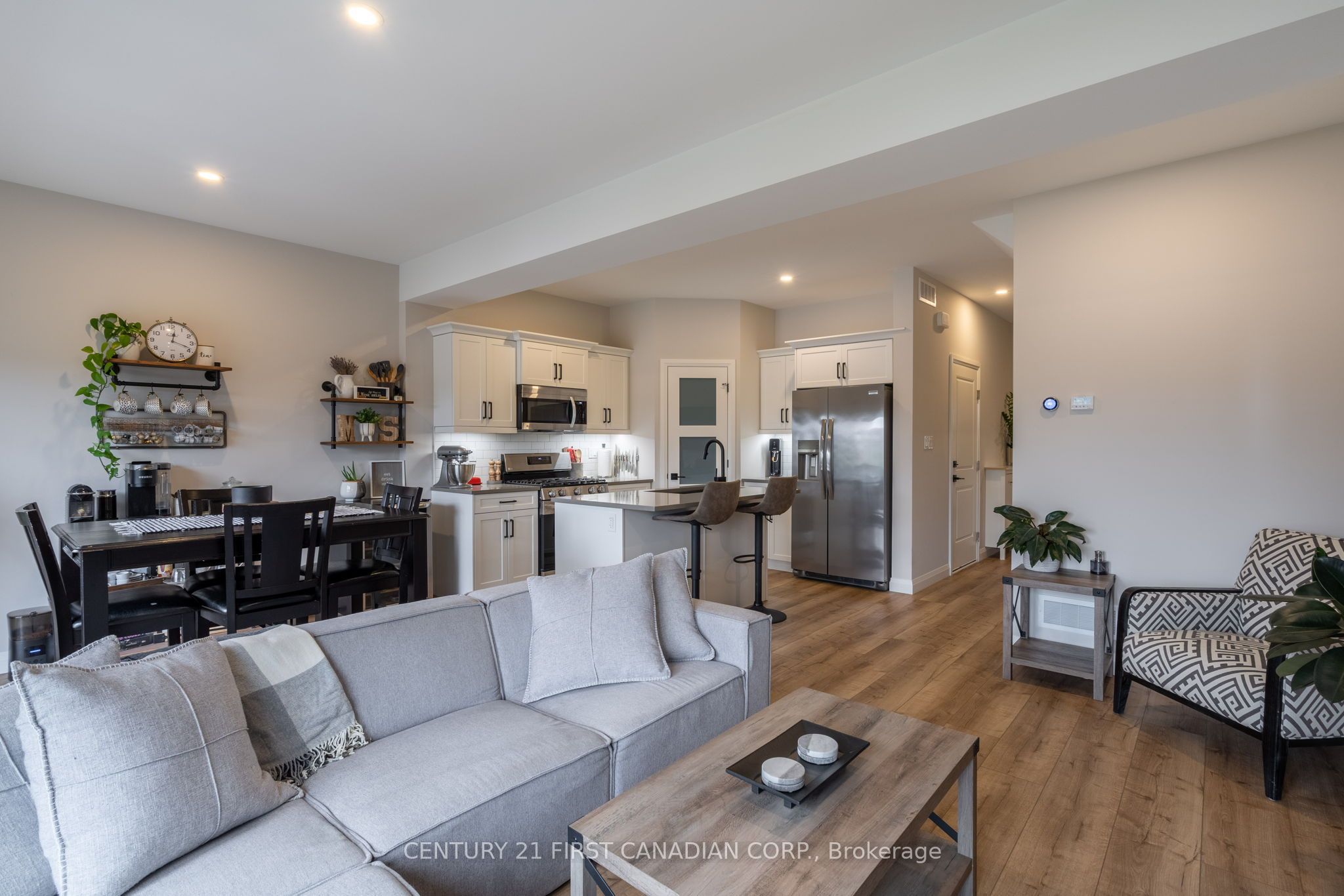 17 Nicholson Street 19 Property Photo 14