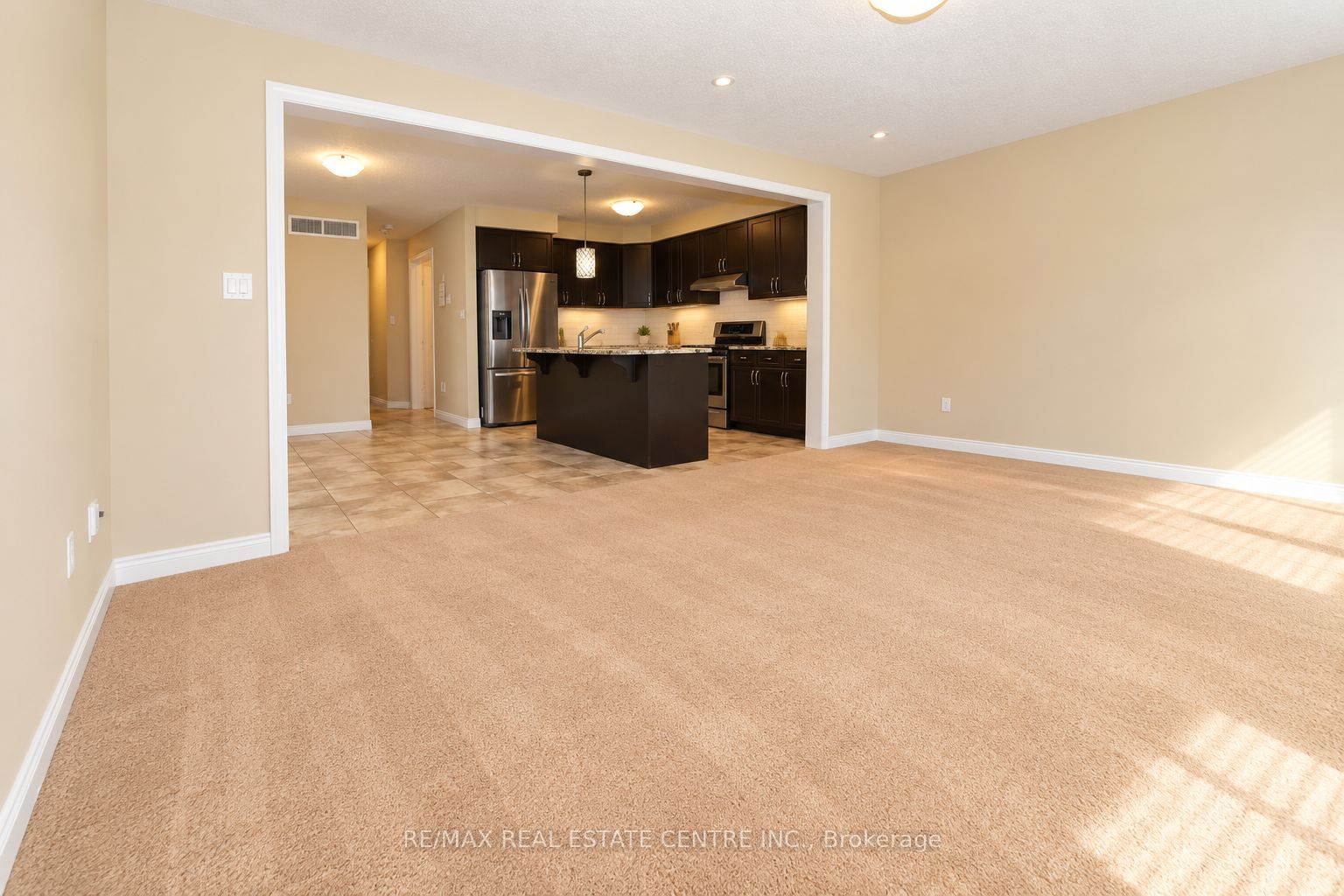 4 Drone Crescent Property Photo 7