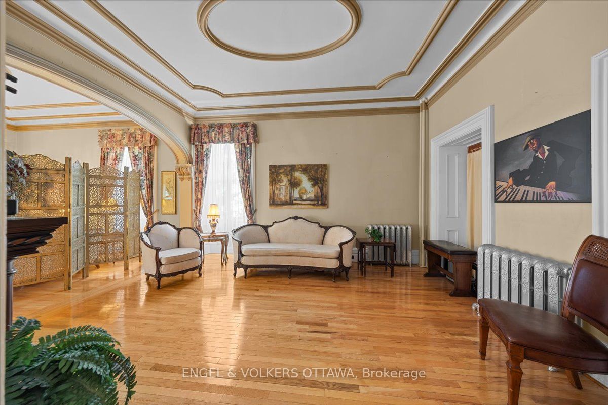 528 St Lawrence Street Property Photo 16
