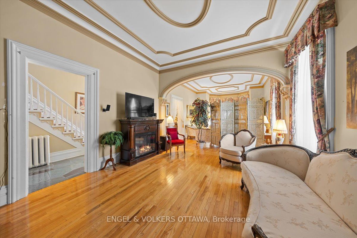 528 St Lawrence Street Property Photo 17