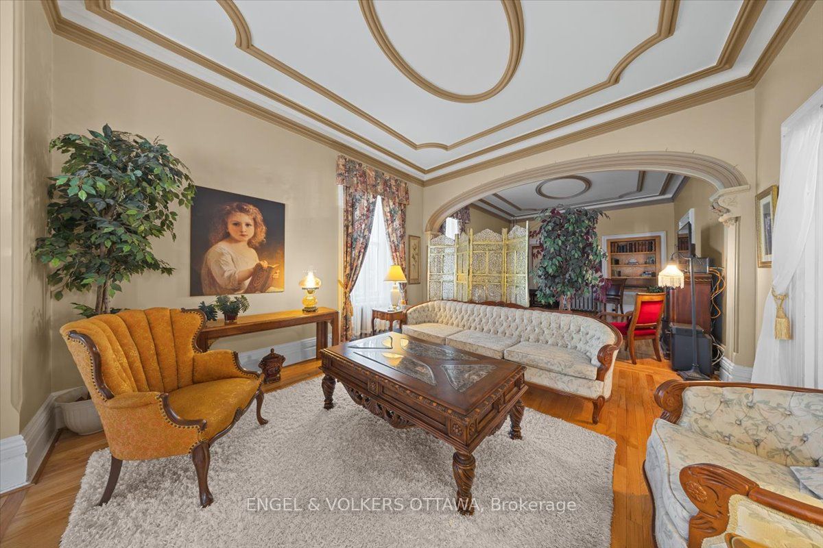 528 St Lawrence Street Property Photo 19