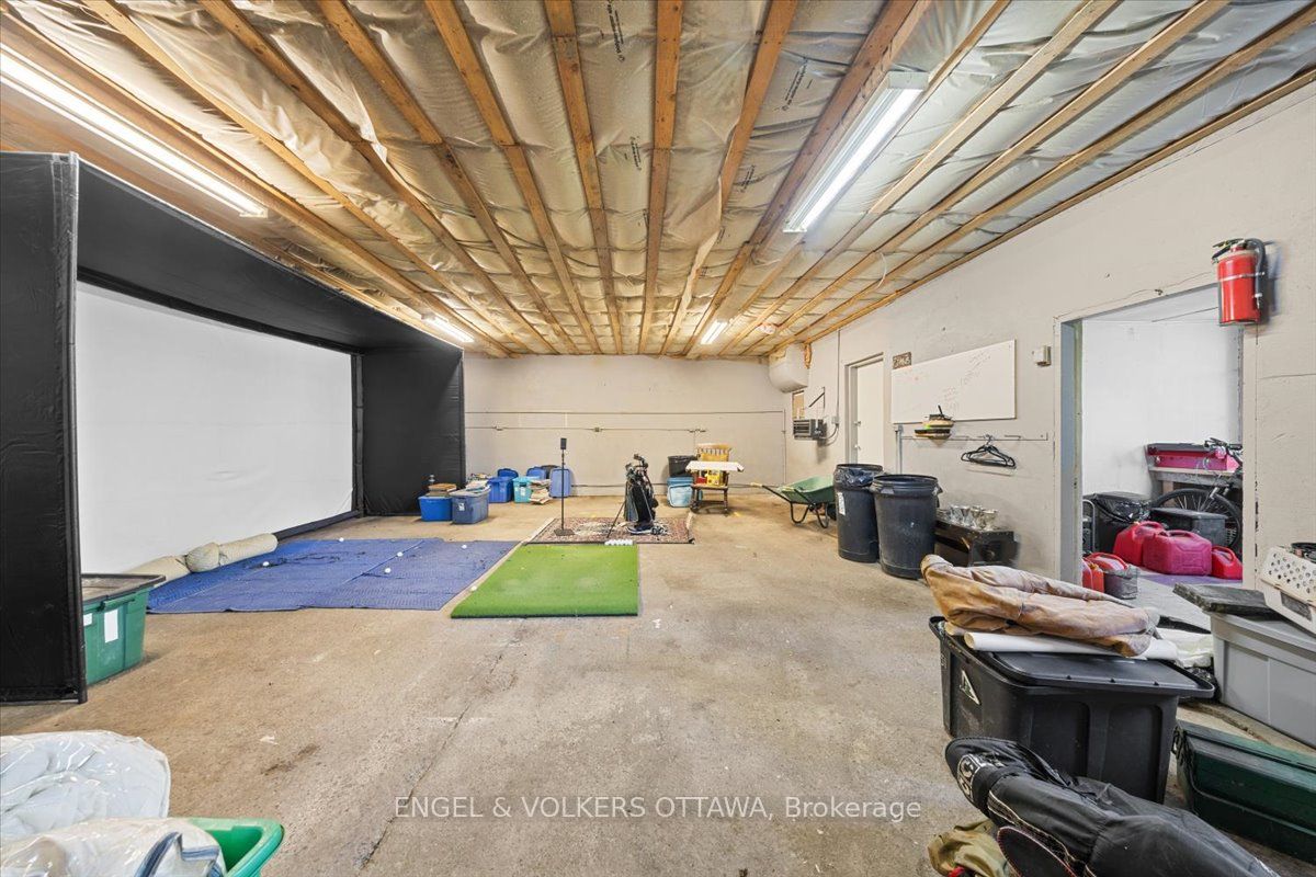 528 St Lawrence Street Property Photo 45