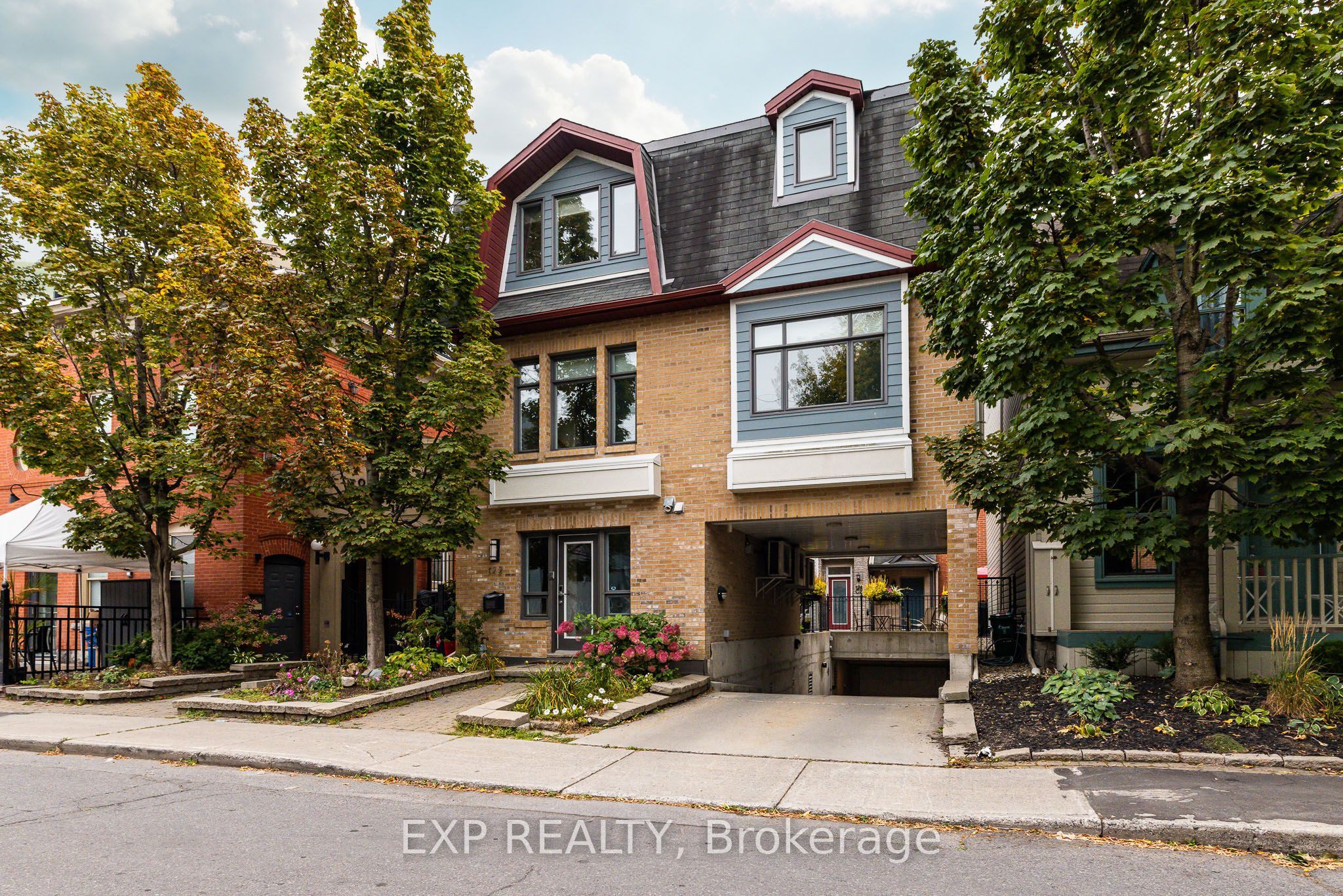 122 Guigues Avenue W Unit 1 Level 1 Property Photo 4