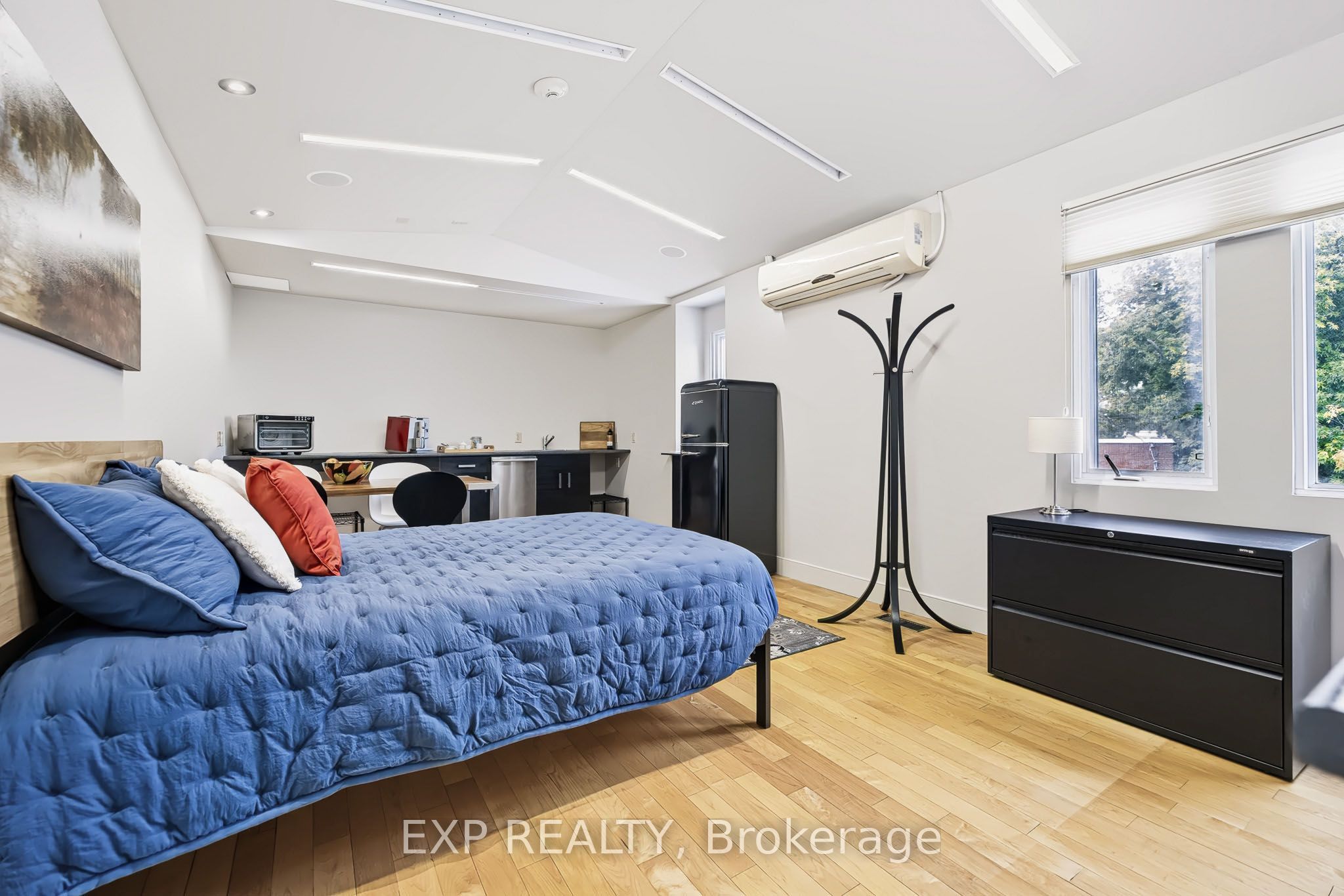 122 Guigues Avenue W Unit 1 Level 1 Property Photo 15