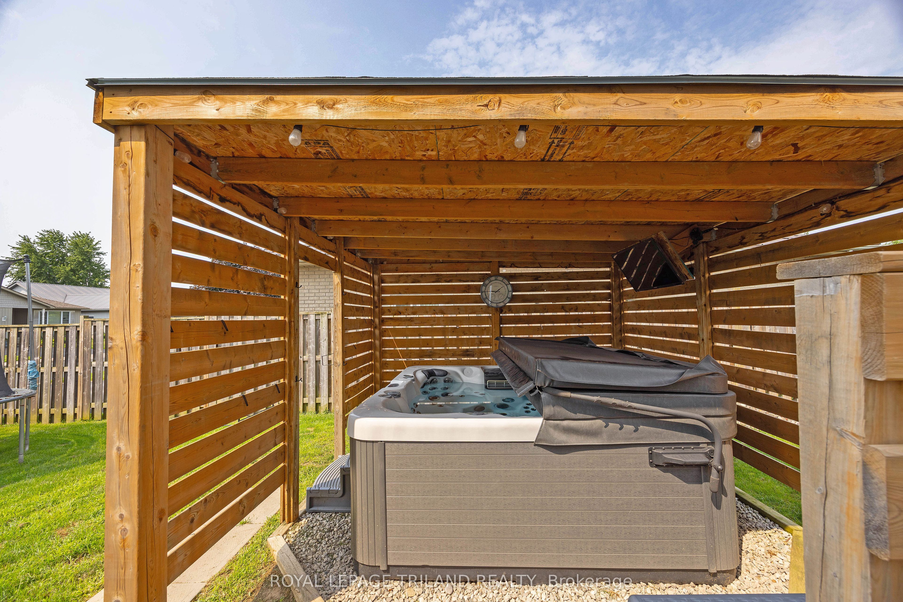 18 Tara Court Property Photo 32