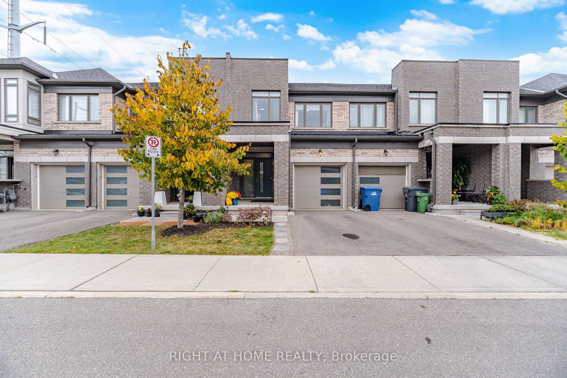 166 Deerpath Drive 79 Property Photo 1