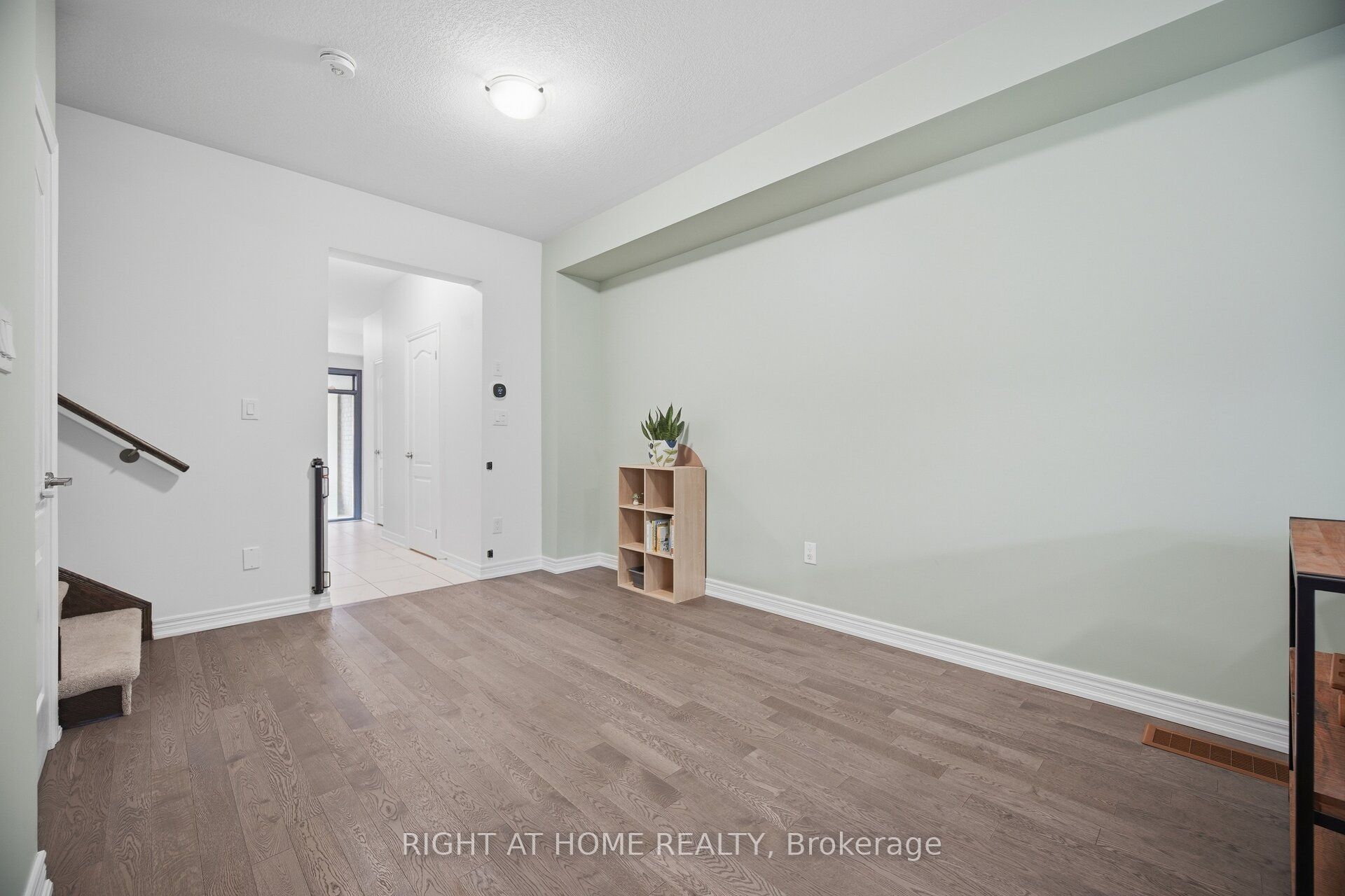 166 Deerpath Drive 79 Property Photo 5