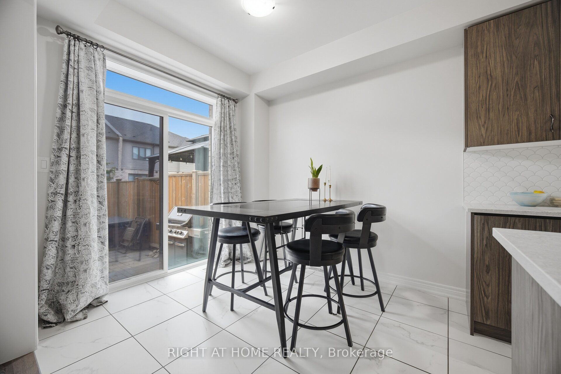 166 Deerpath Drive 79 Property Photo 15
