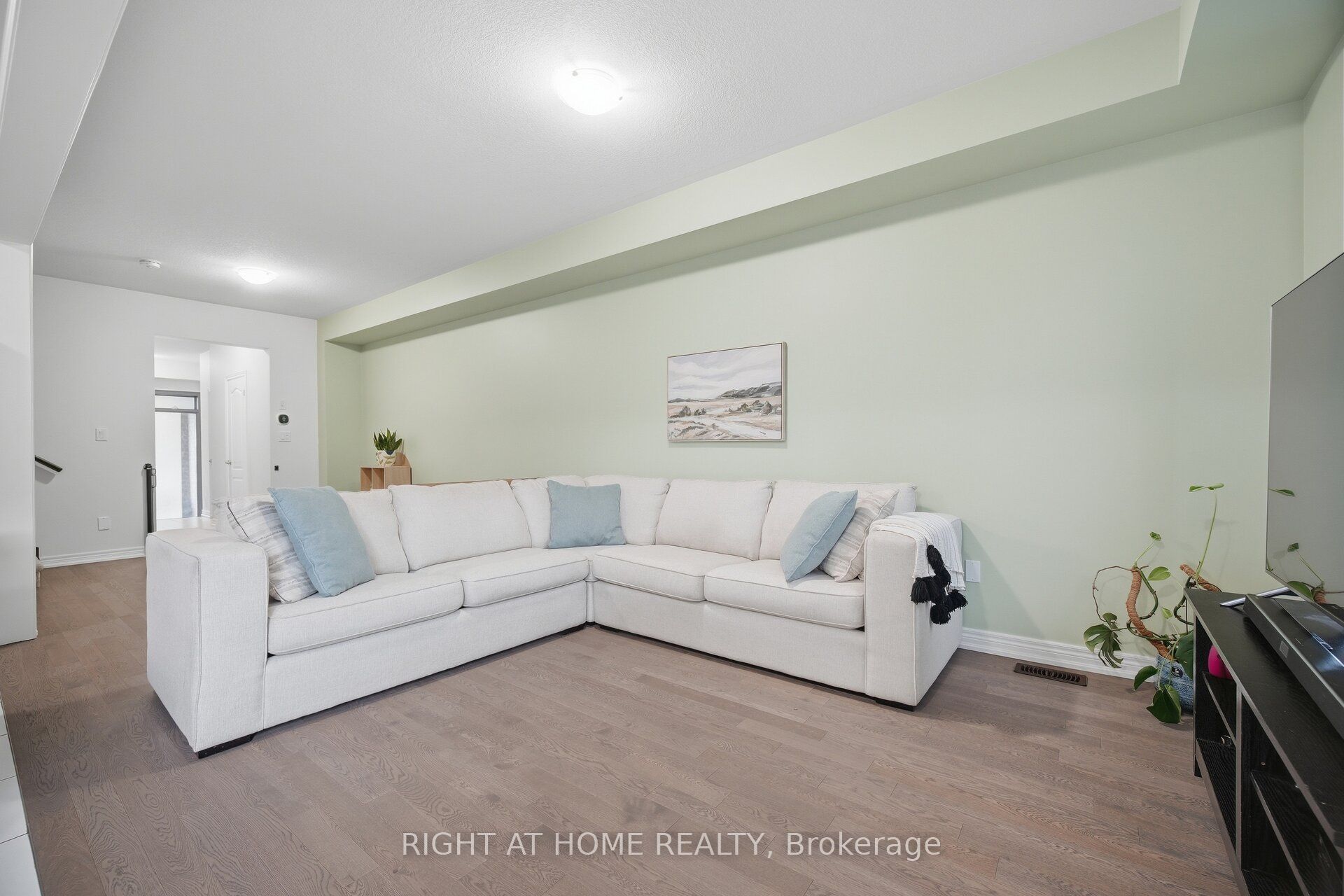 166 Deerpath Drive 79 Property Photo 19
