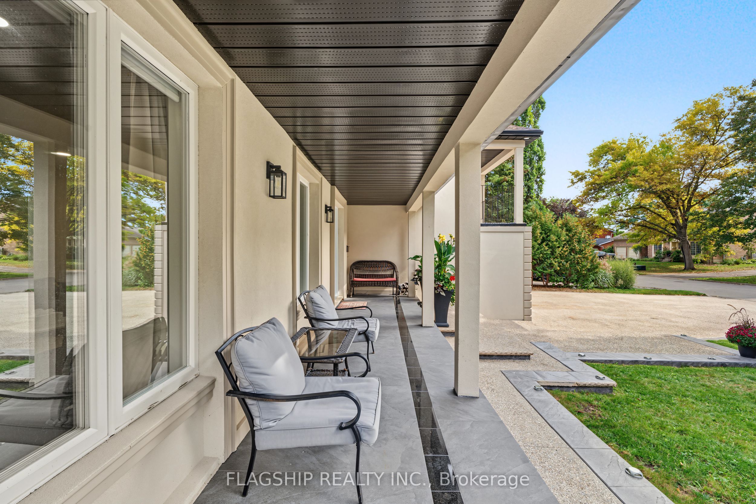 23 Rosslinn Road Property Photo 6