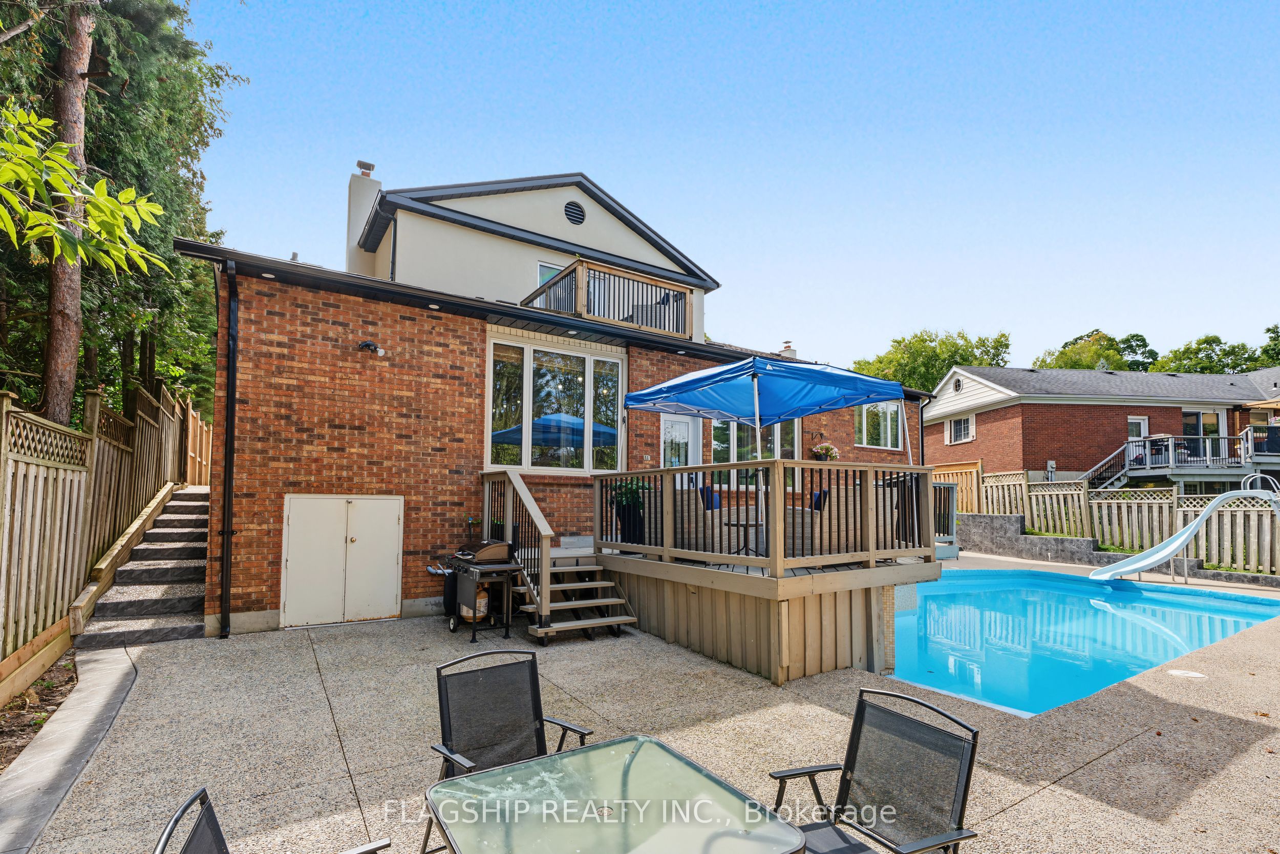 23 Rosslinn Road Property Photo 43