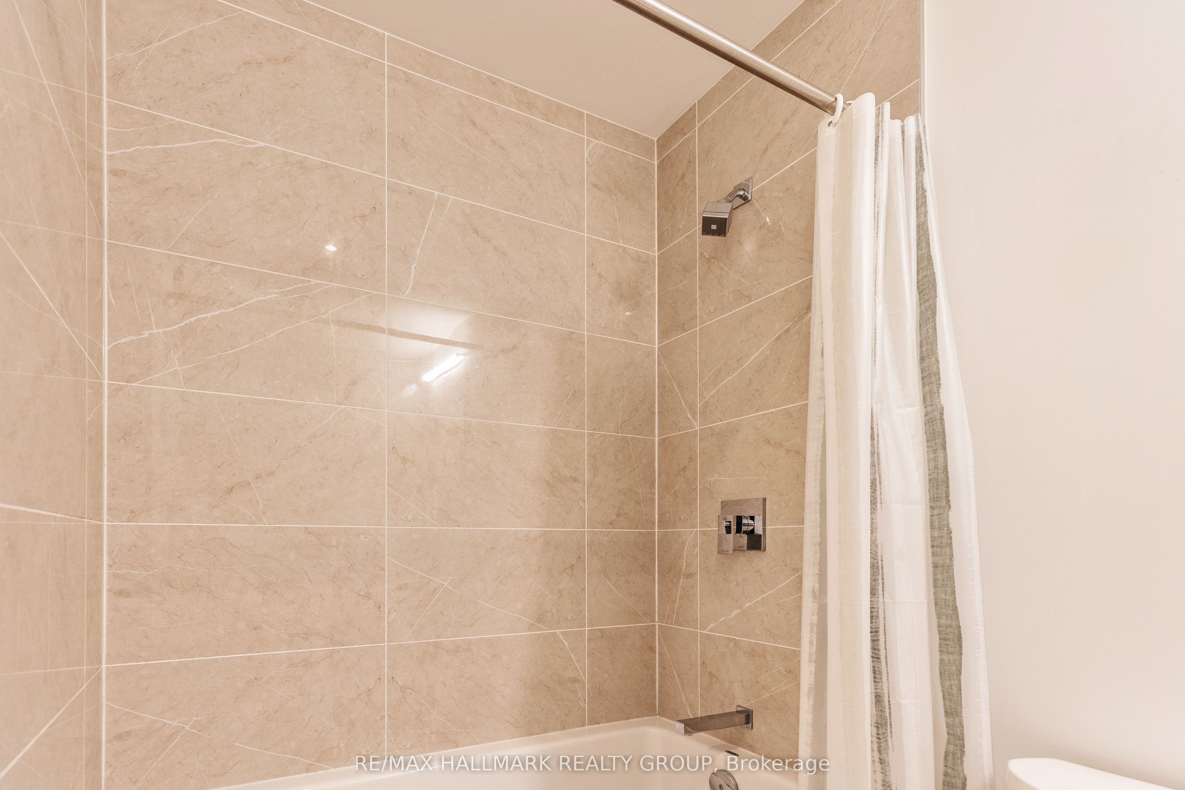 203 Catherine Street 902 Property Photo 16