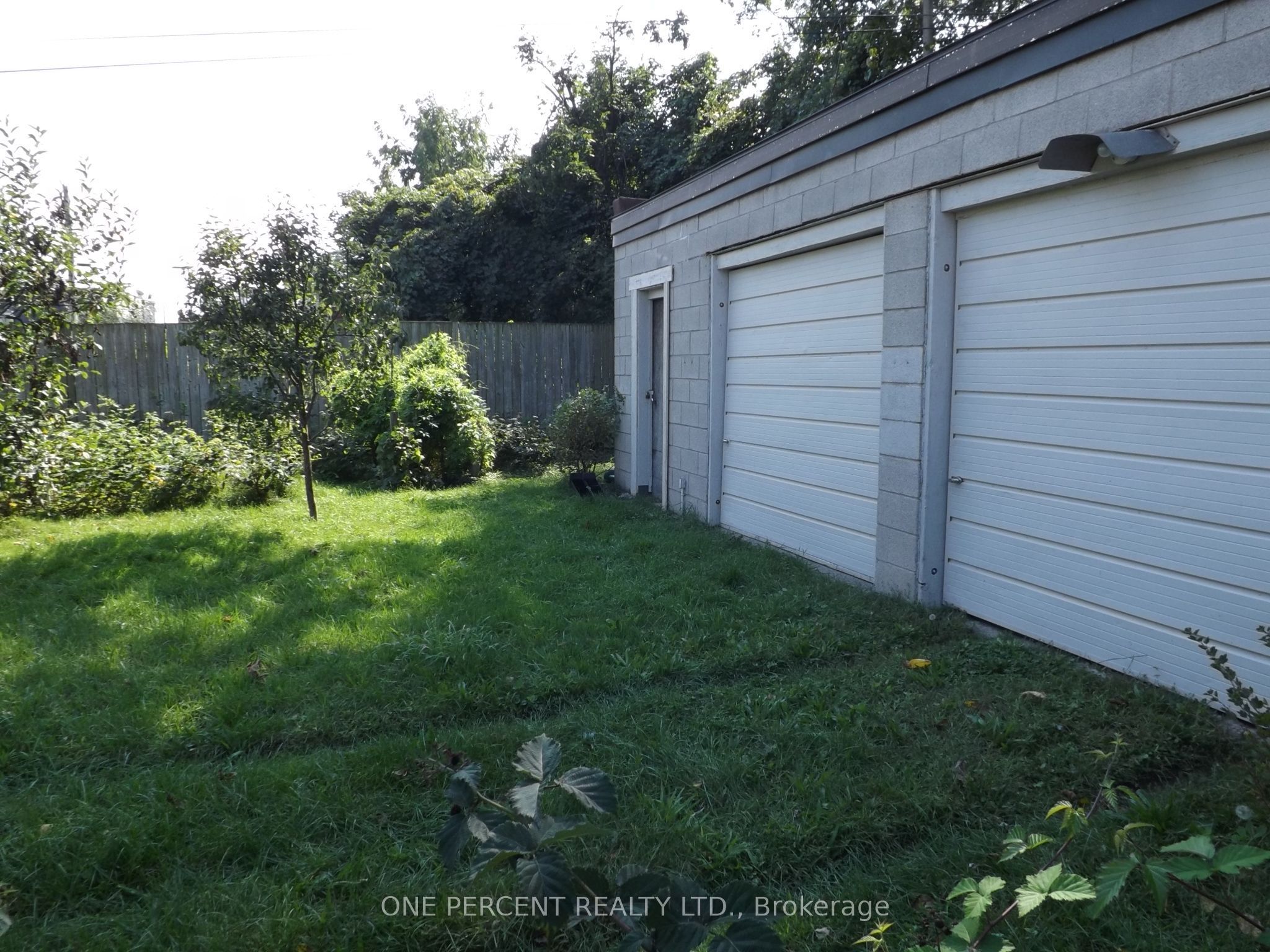 5815 Main Street Property Photo 12