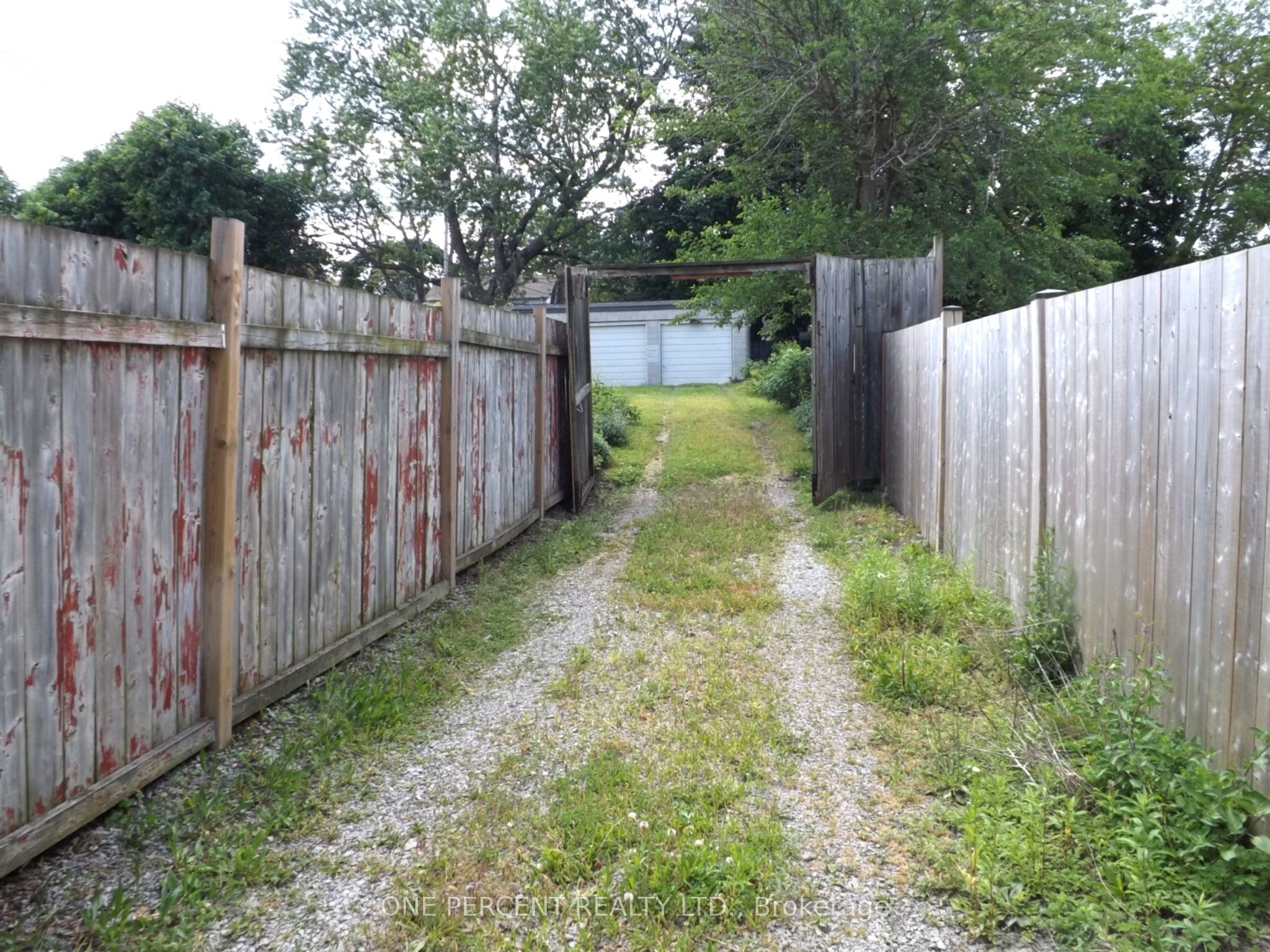 5815 Main Street Property Photo 15