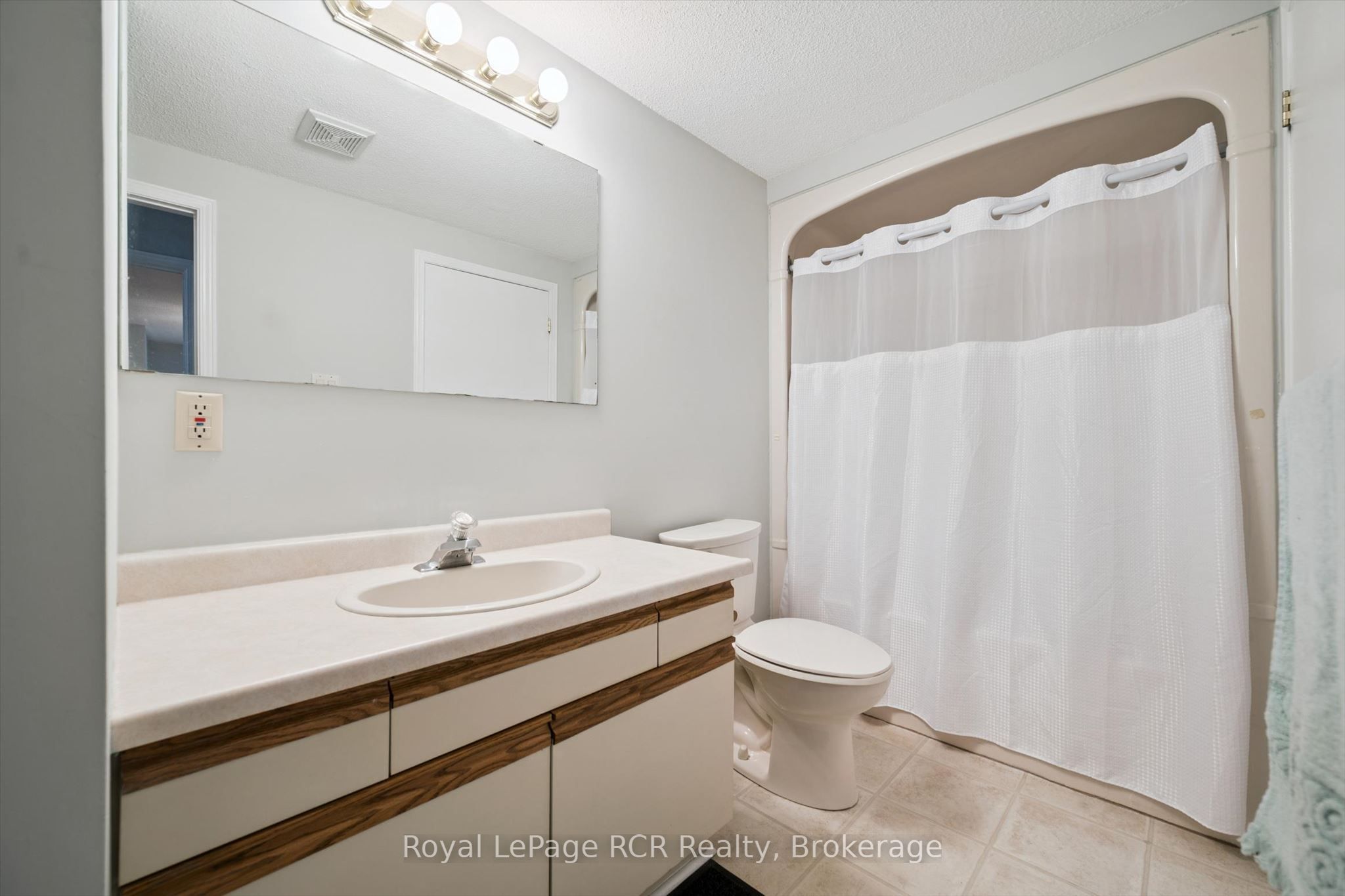 497 Birmingham Street W 105 Property Photo 18