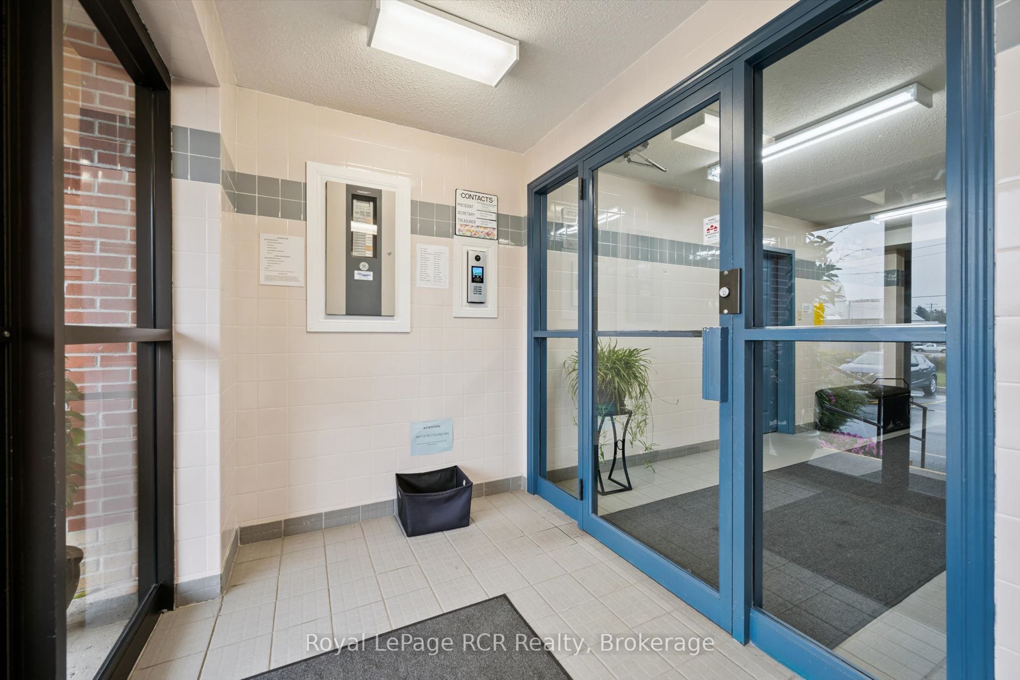 497 Birmingham Street W 105 Property Photo 43