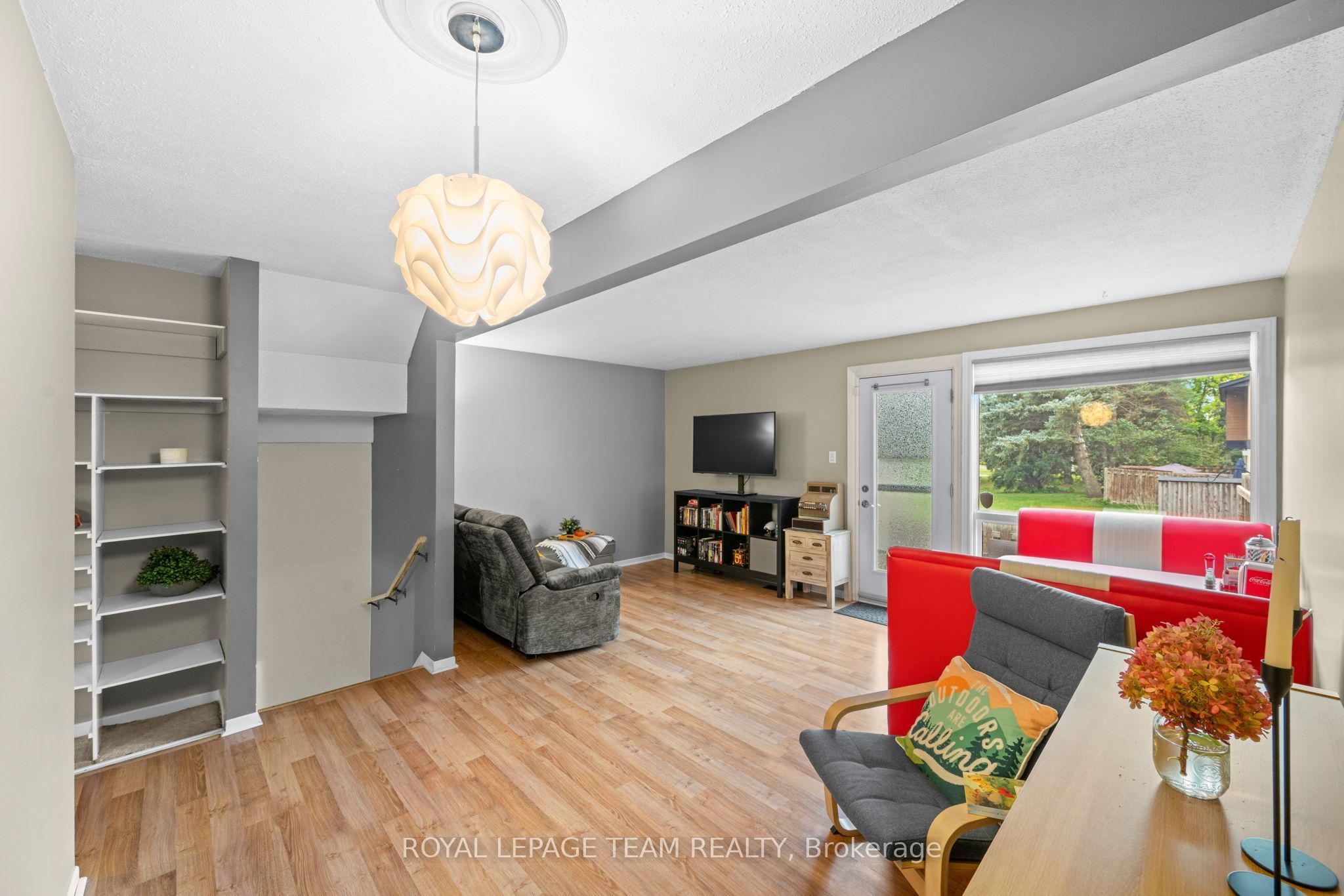 128 Mcclintock Way Property Photo 12