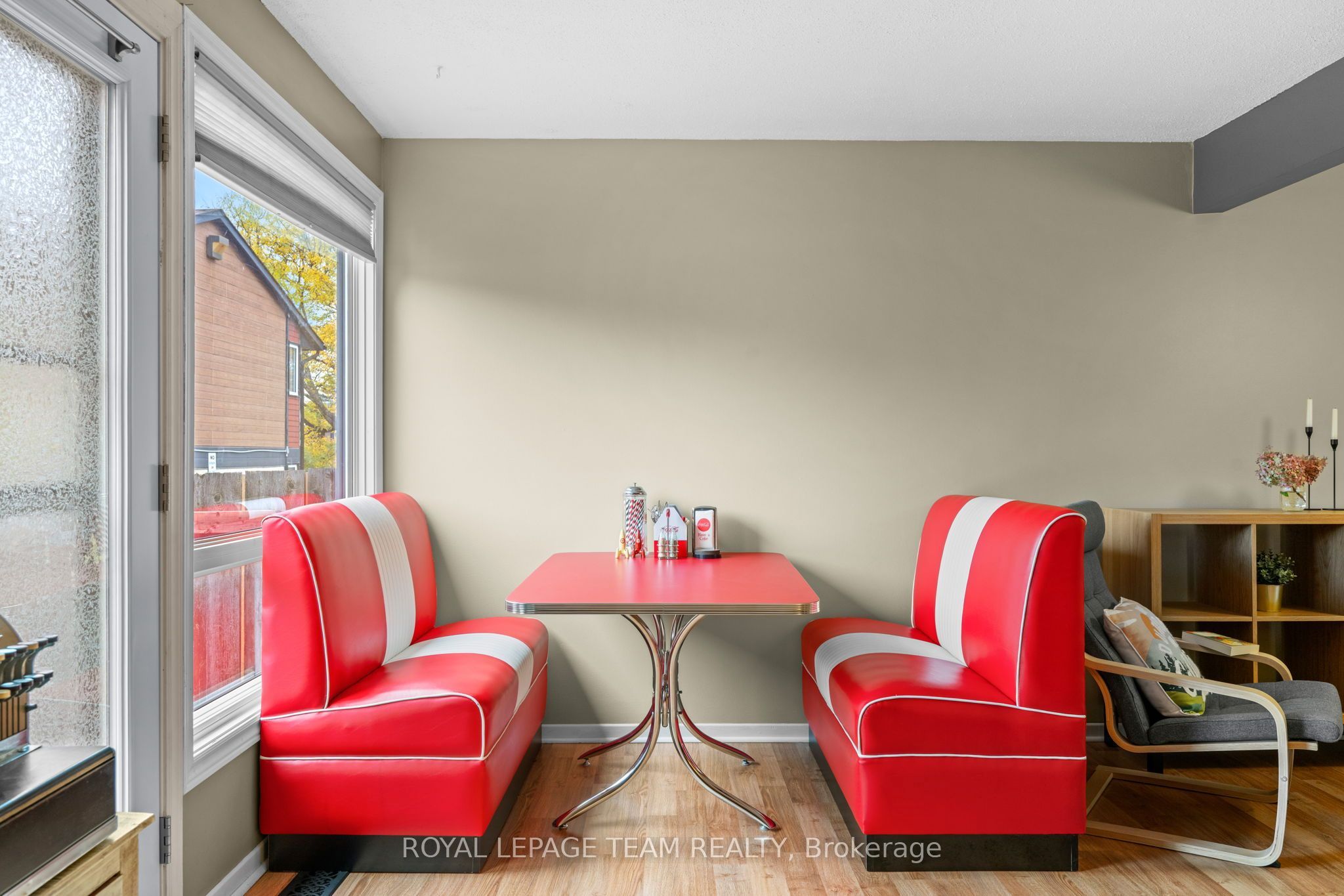 128 Mcclintock Way Property Photo 13