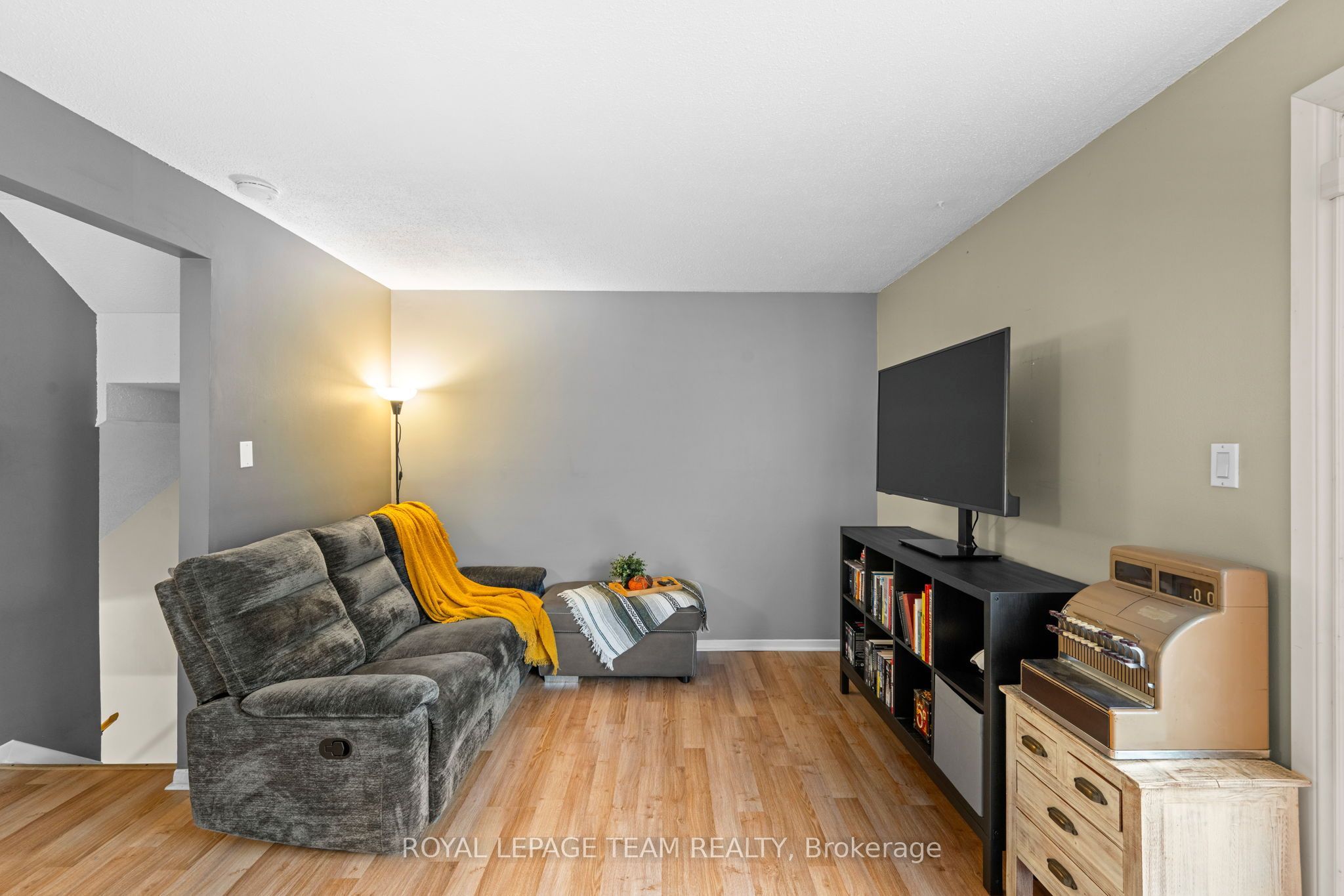 128 Mcclintock Way Property Photo 14