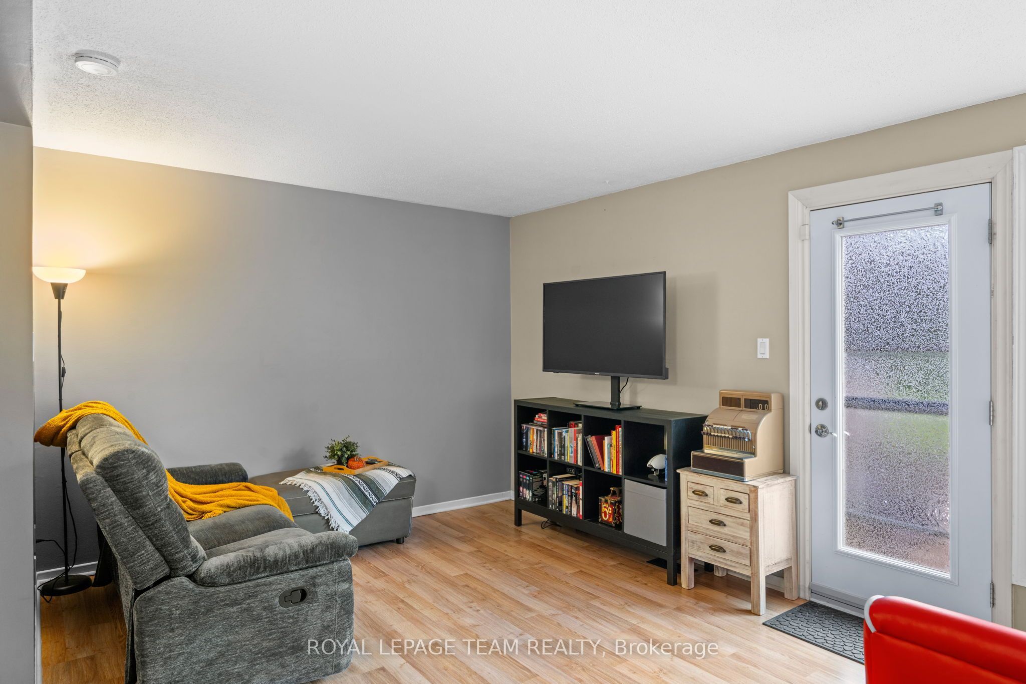 128 Mcclintock Way Property Photo 15