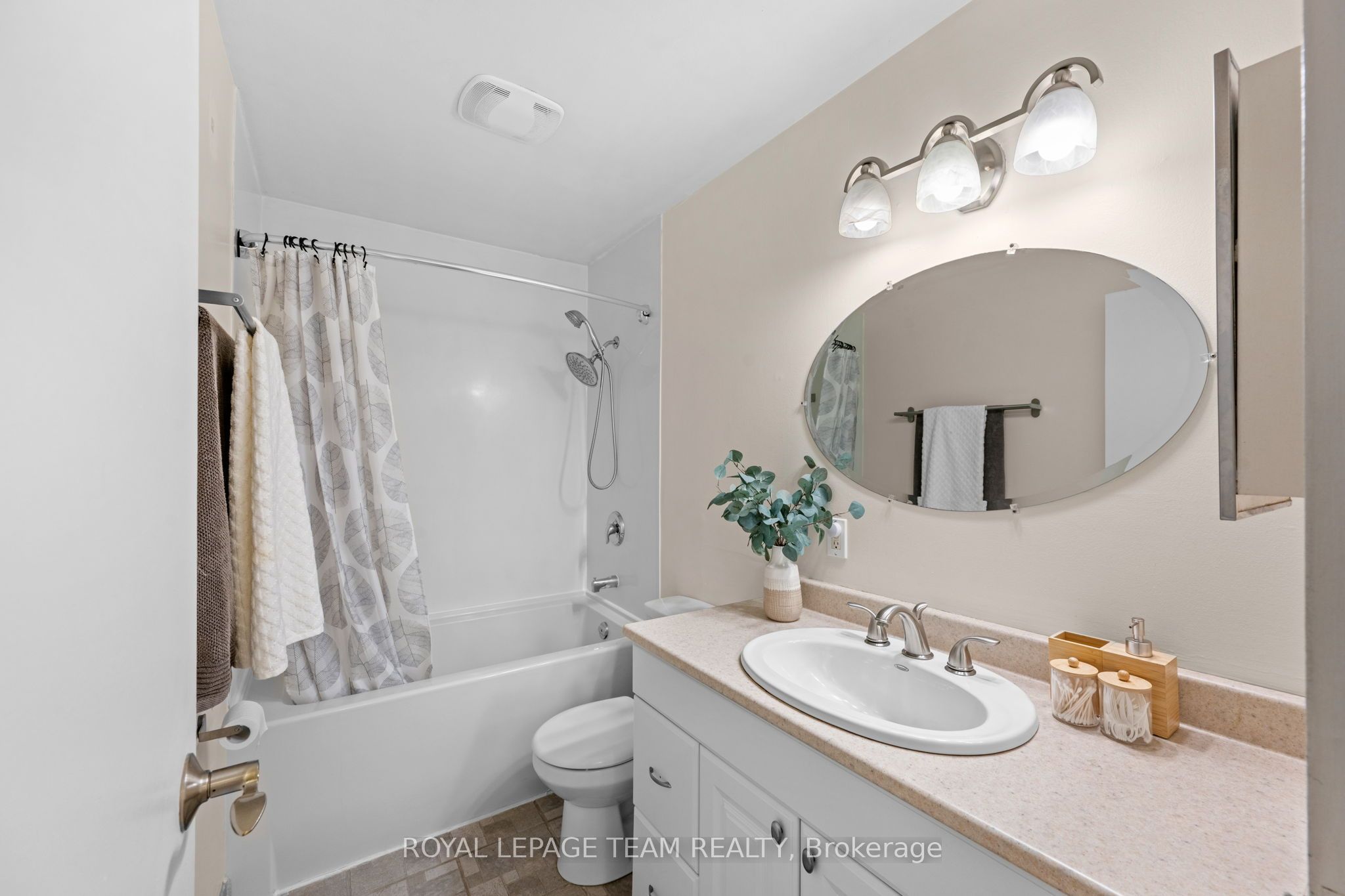 128 Mcclintock Way Property Photo 20