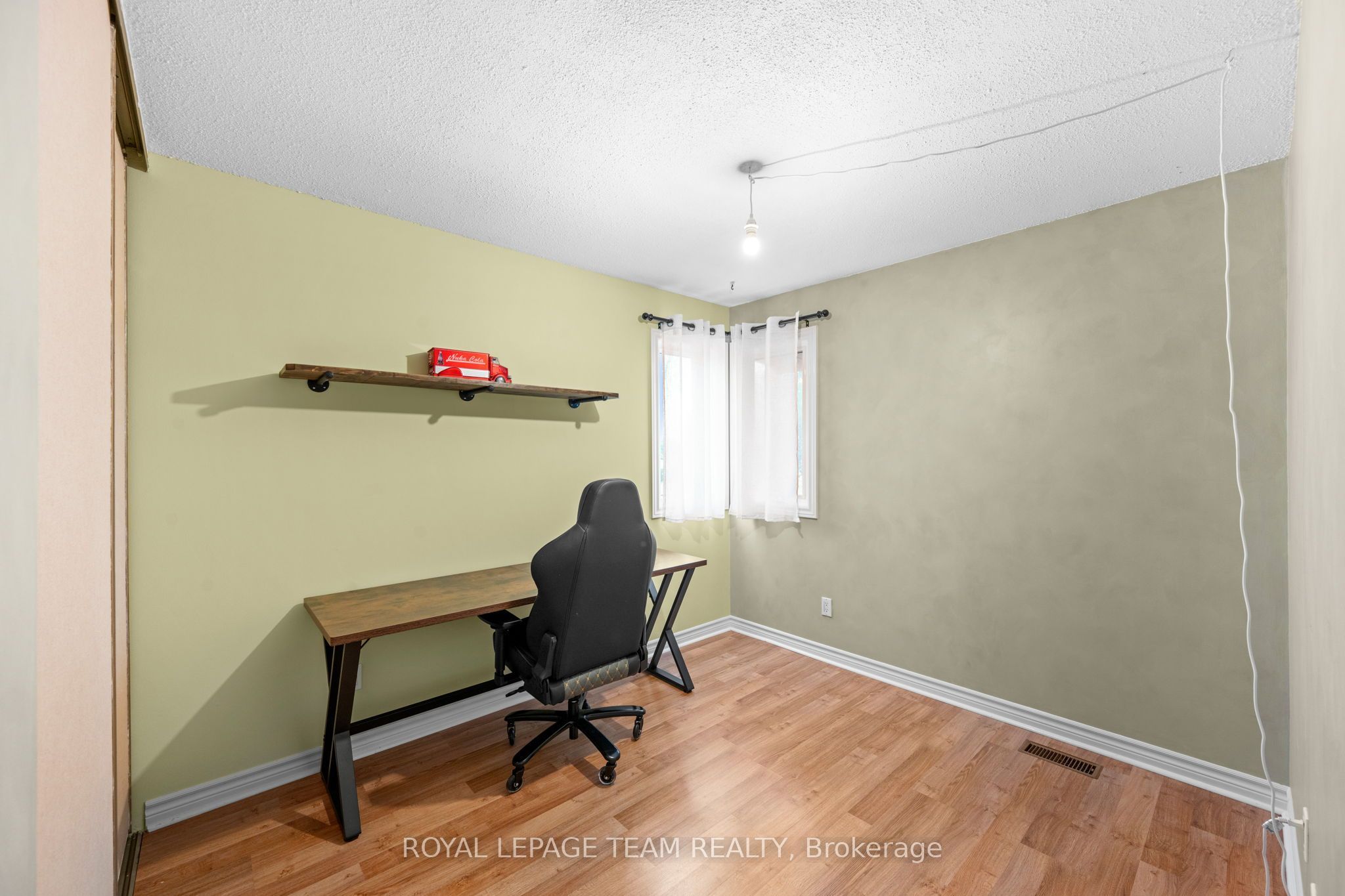 128 Mcclintock Way Property Photo 21