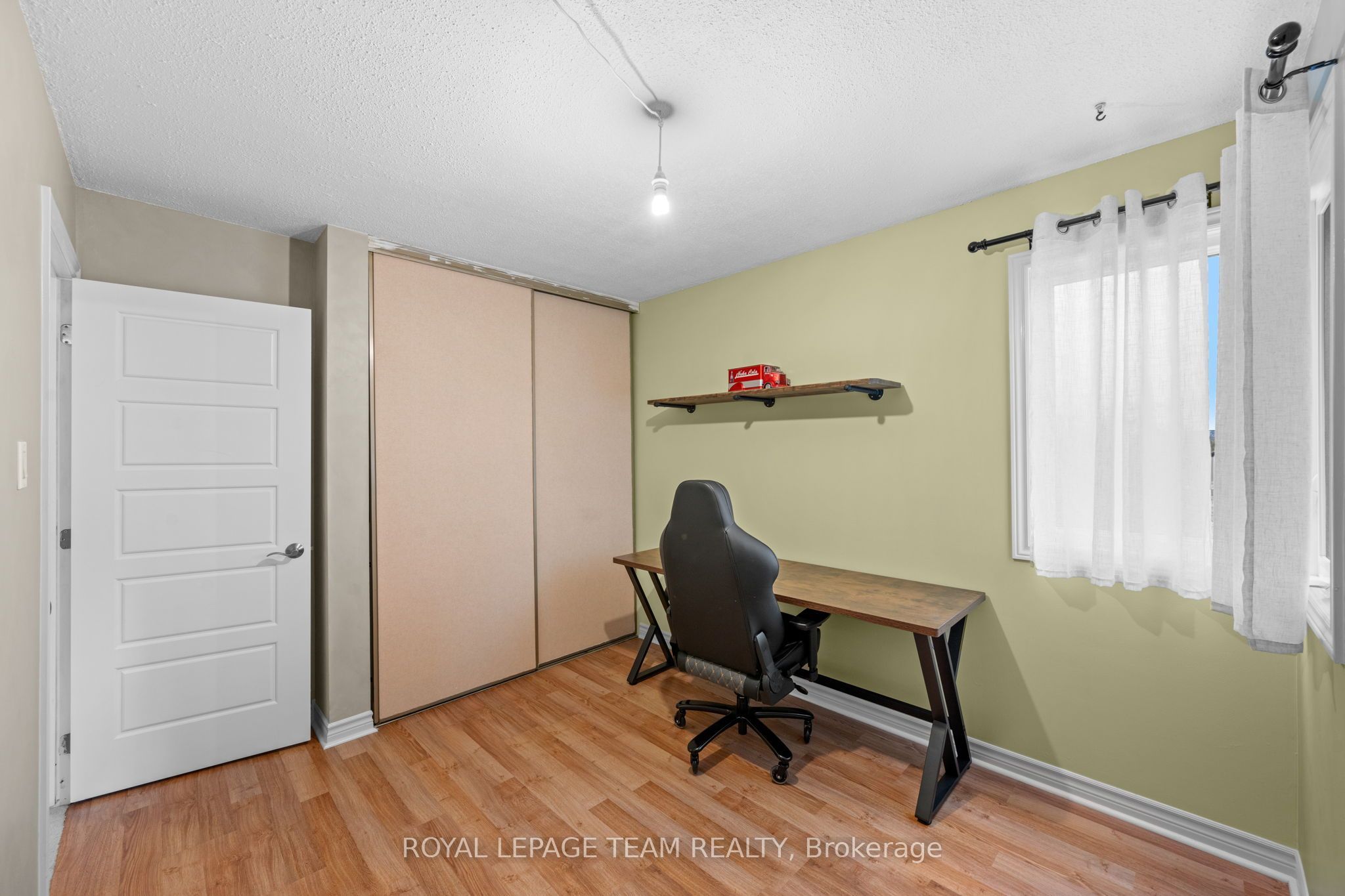 128 Mcclintock Way Property Photo 22
