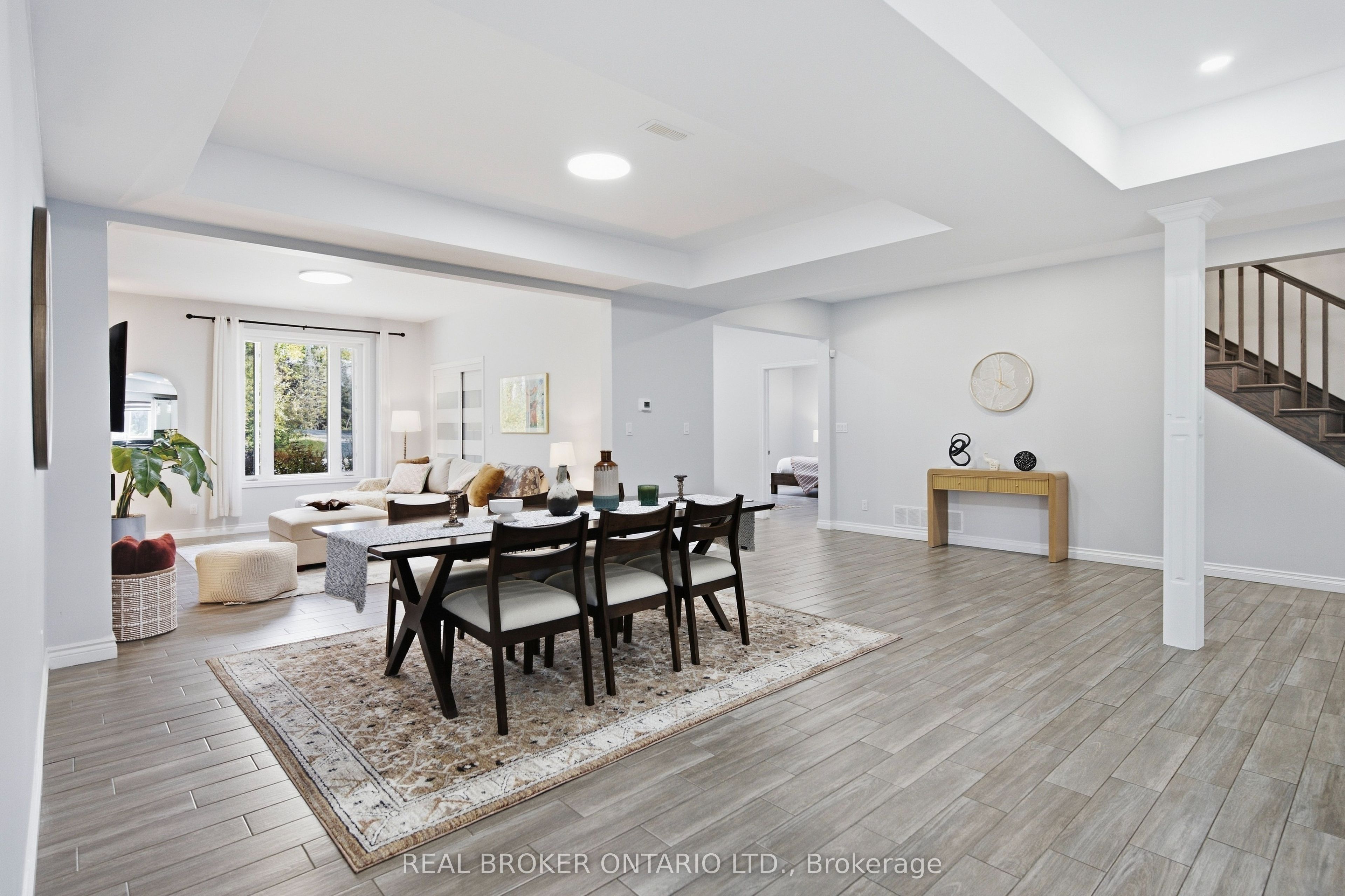 5381 Desmarais Road Property Photo 6