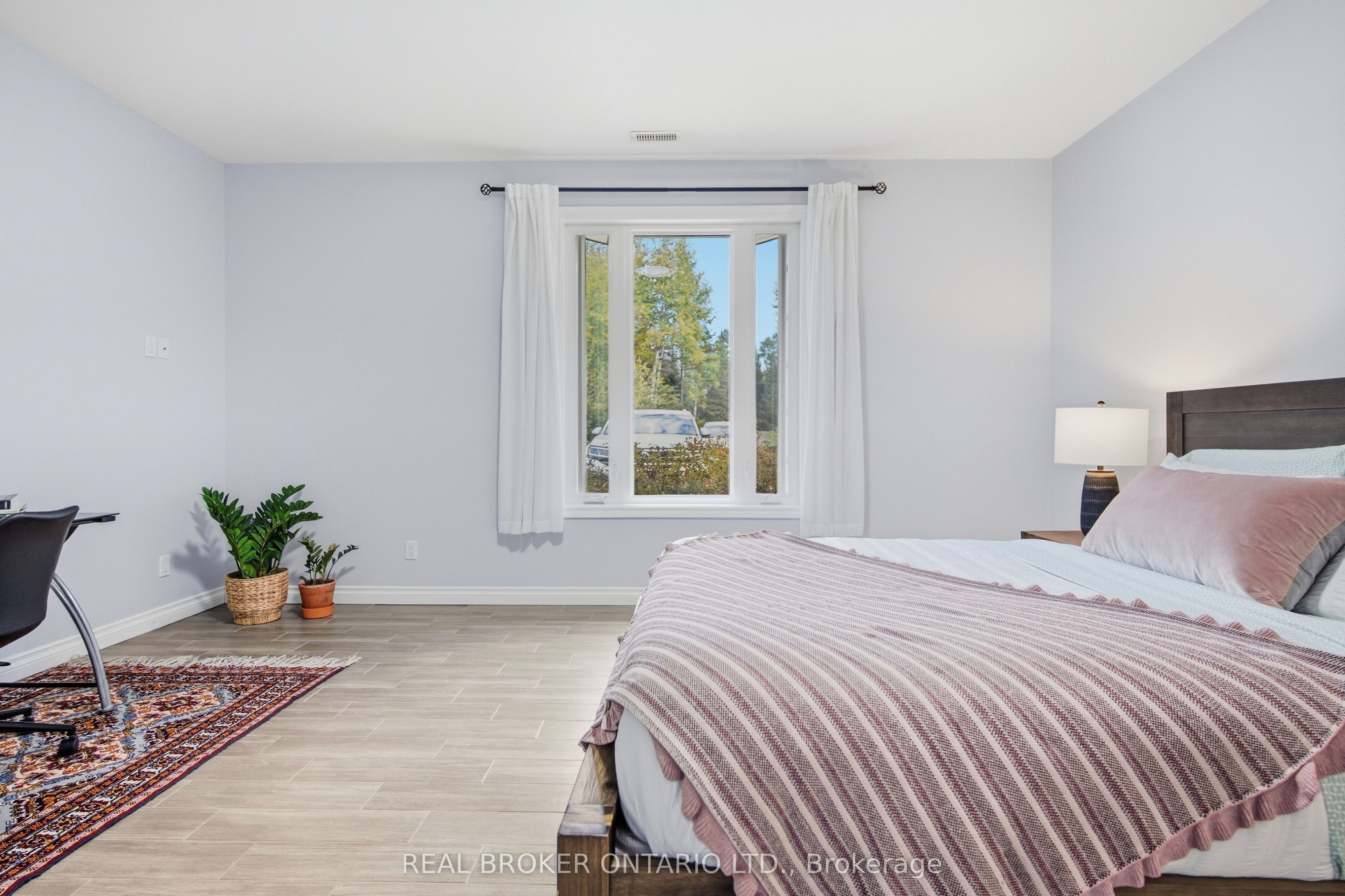 5381 Desmarais Road Property Photo 13