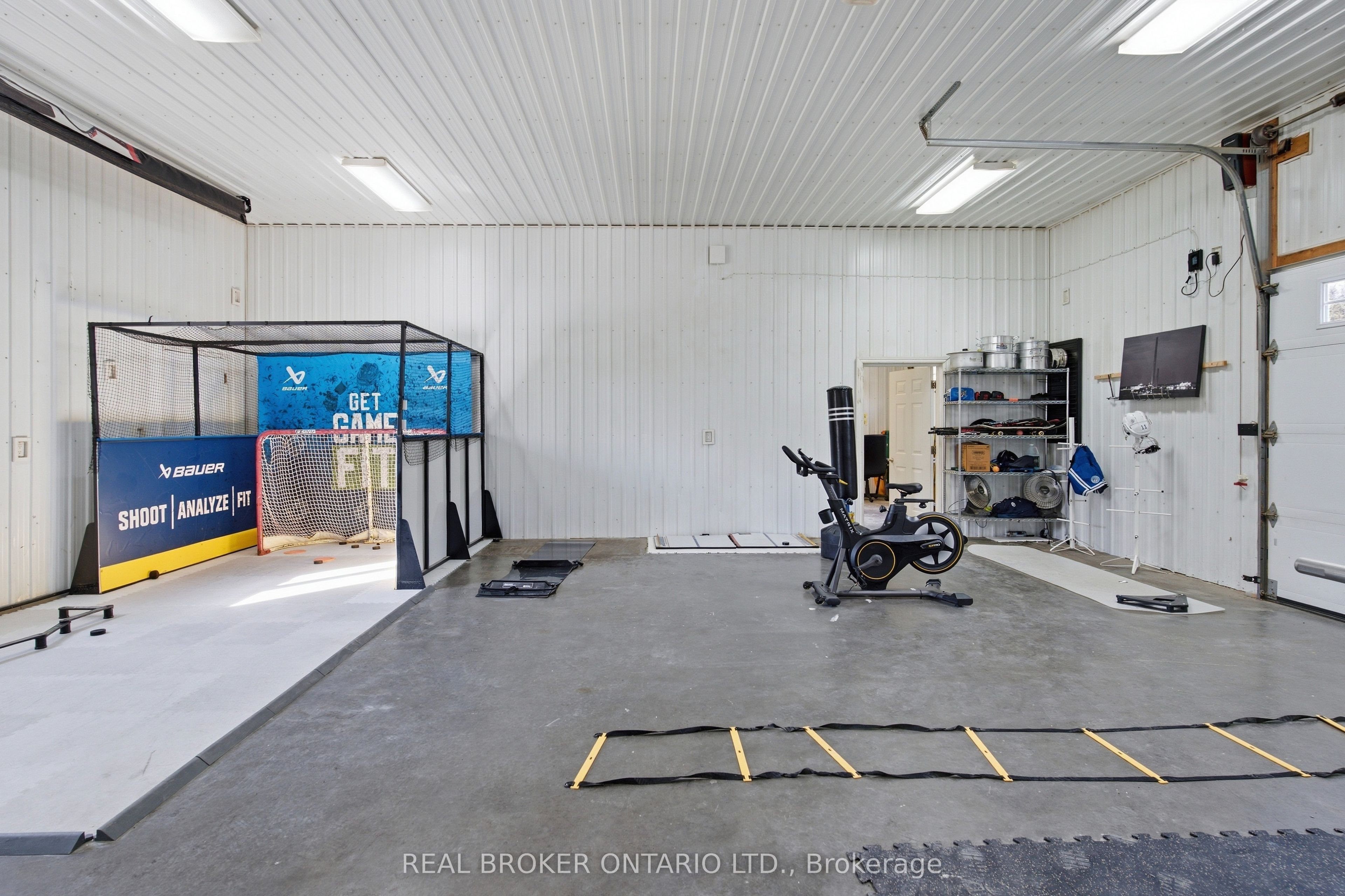 5381 Desmarais Road Property Photo 33