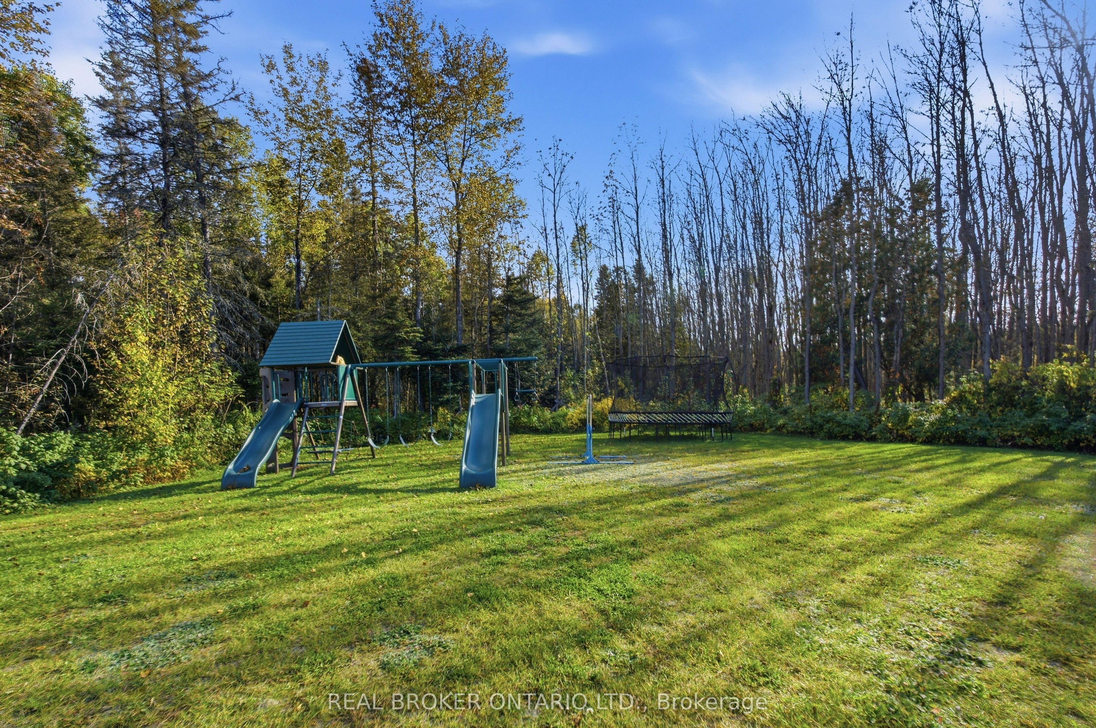 5381 Desmarais Road Property Photo 39