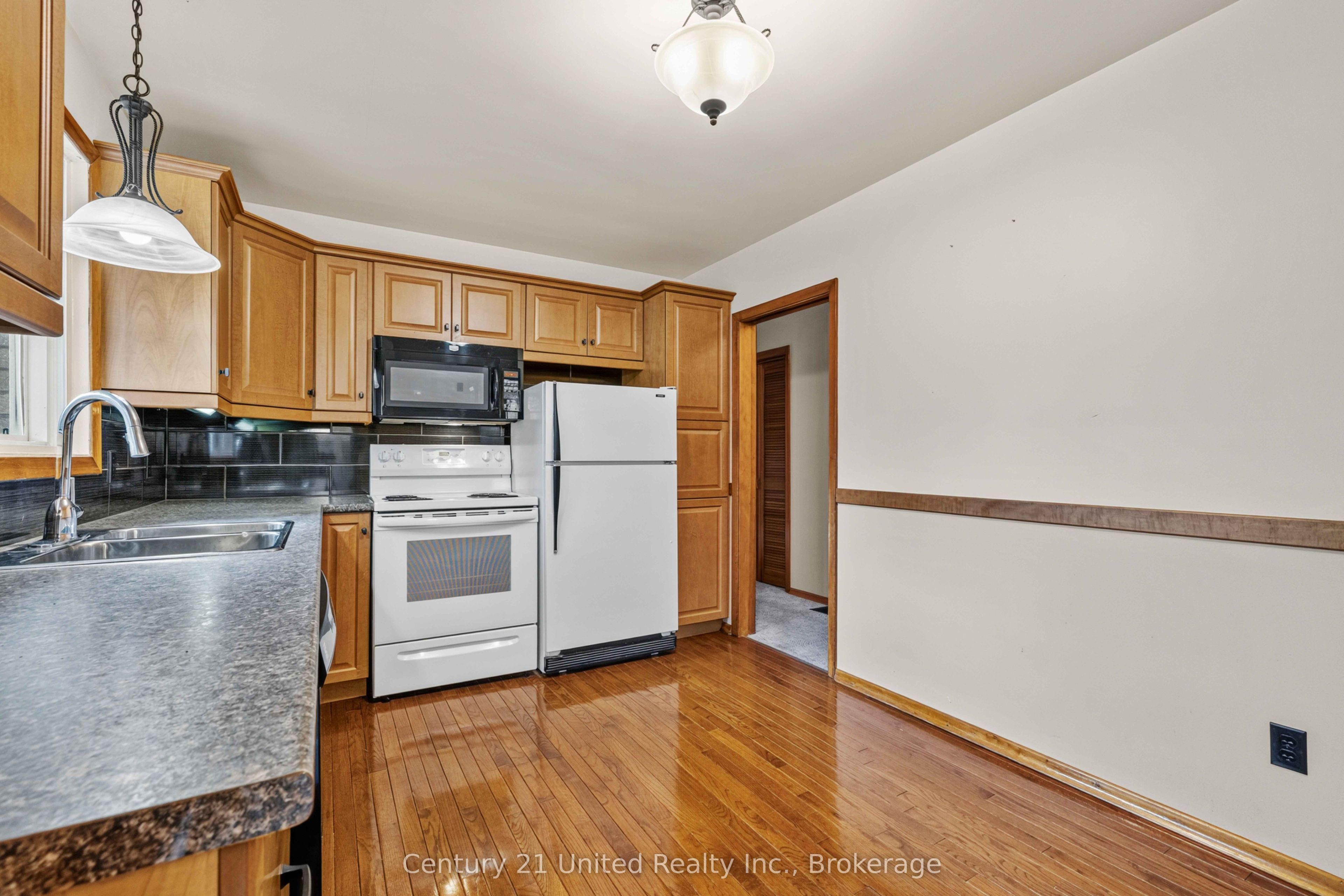 1175 Edmison Drive Property Photo 8
