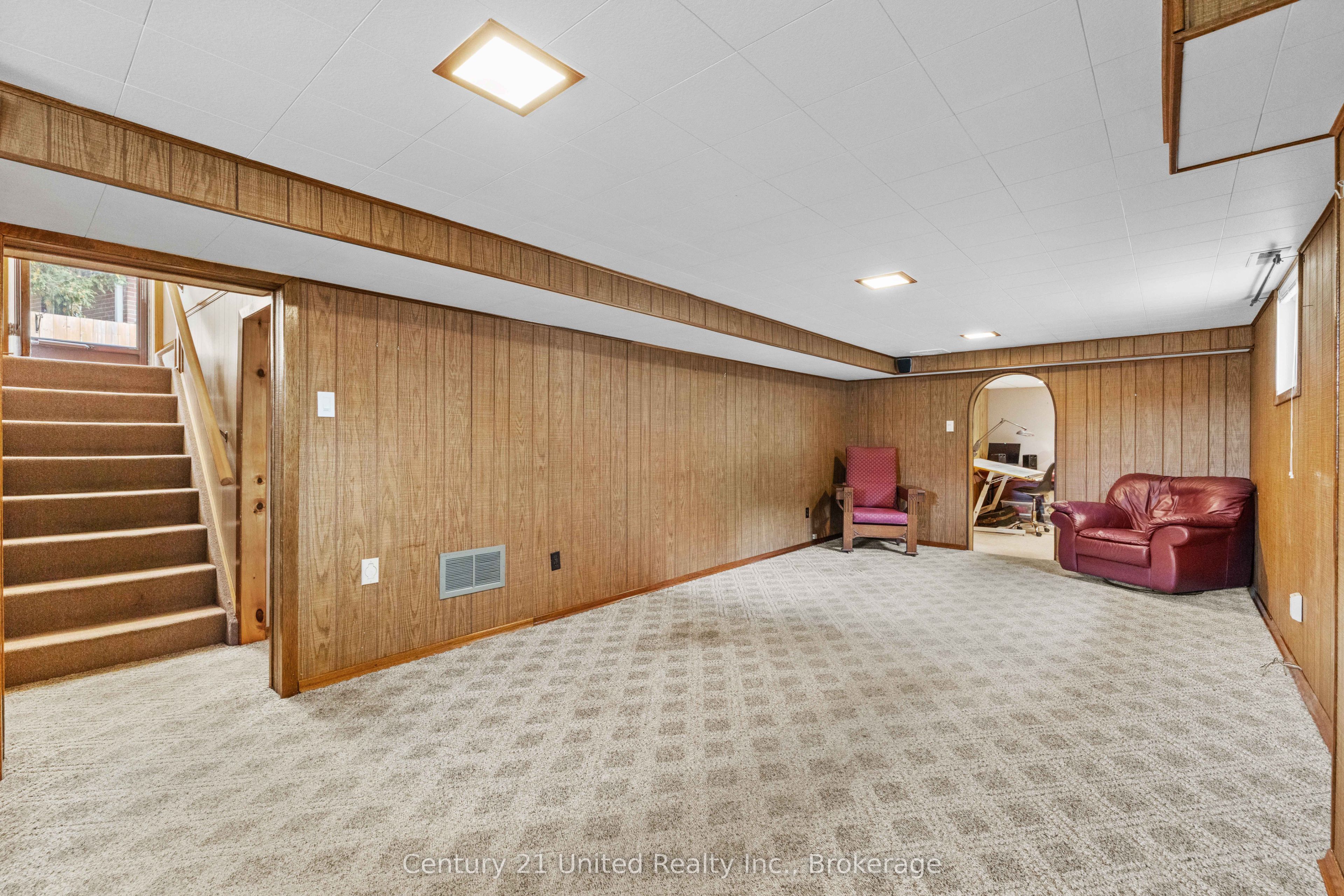 1175 Edmison Drive Property Photo 31