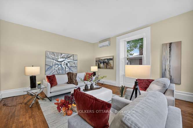 716 King Street W Property Photo 10