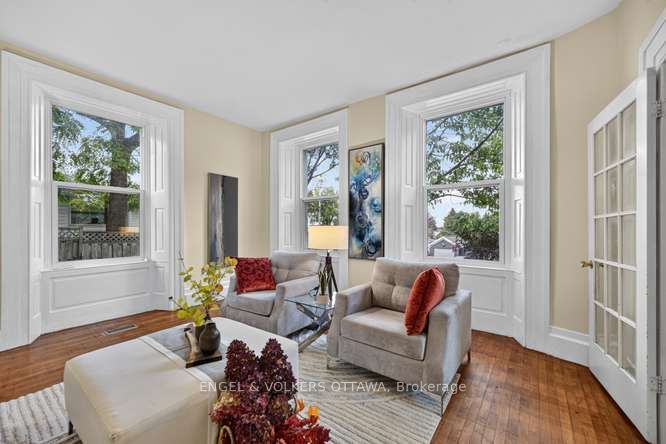 716 King Street W Property Photo 13