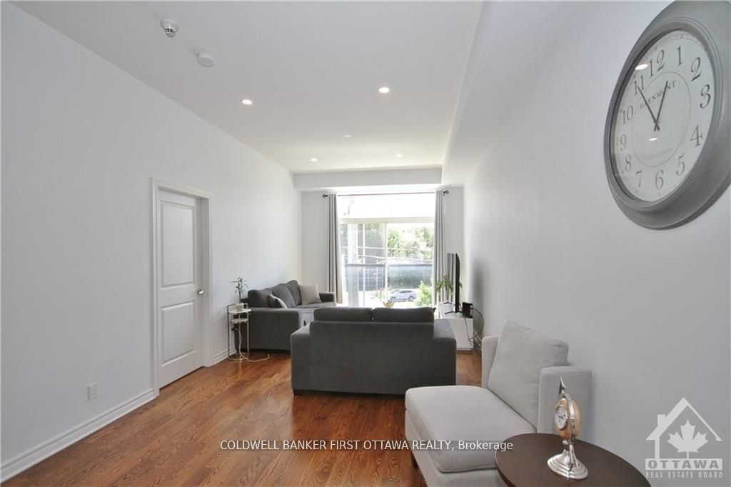 500 Claridge Drive 205 Property Photo 10