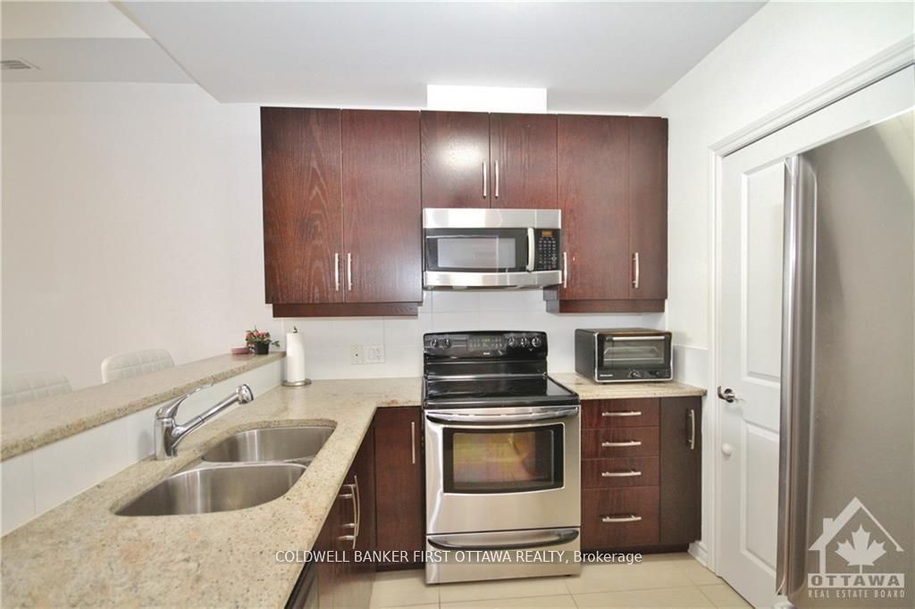500 Claridge Drive 205 Property Photo 20