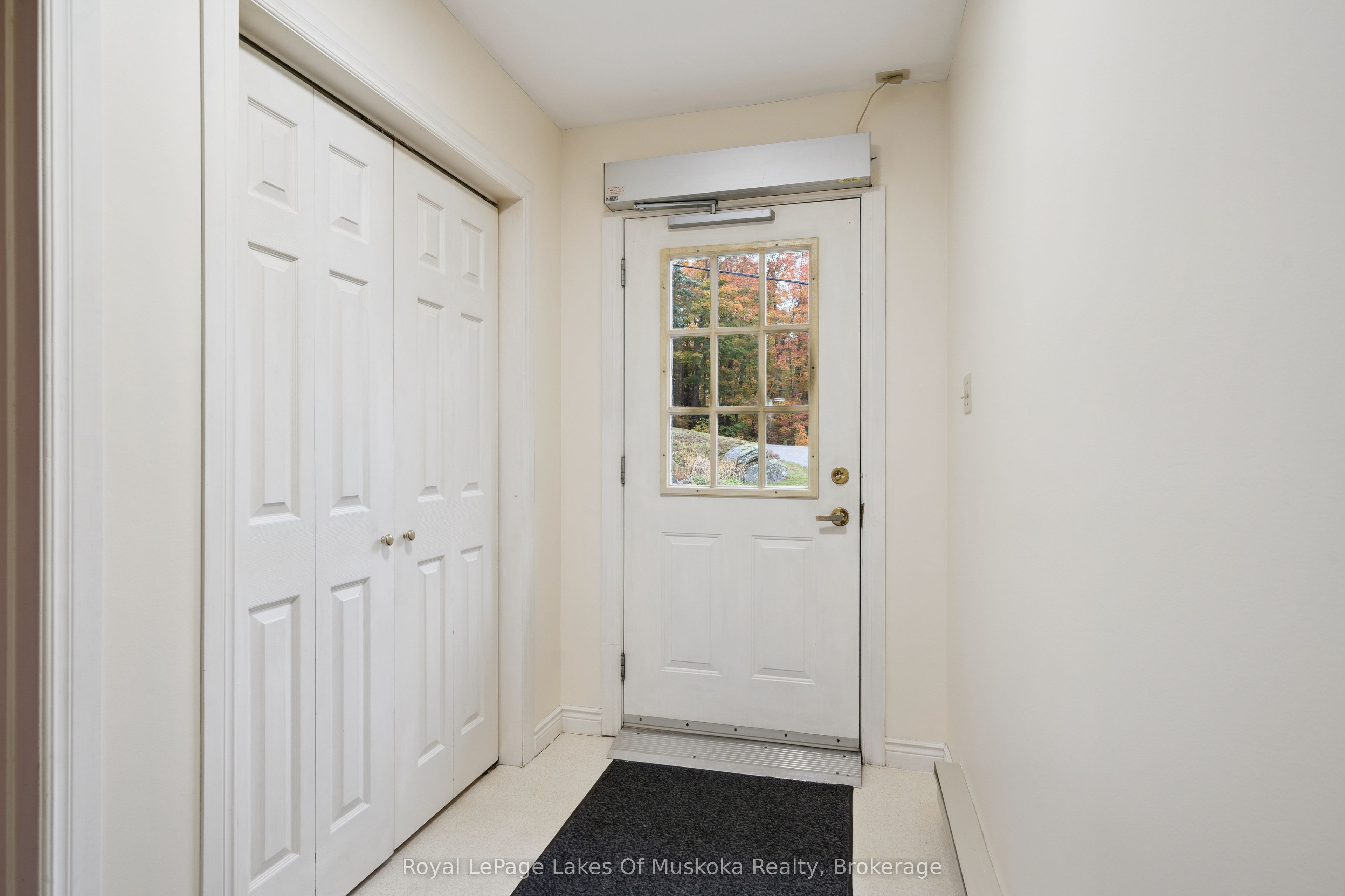 1181 Lone Pine Drive Property Photo 8