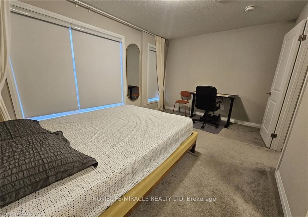 720 Grey Street 4 Property Photo 15