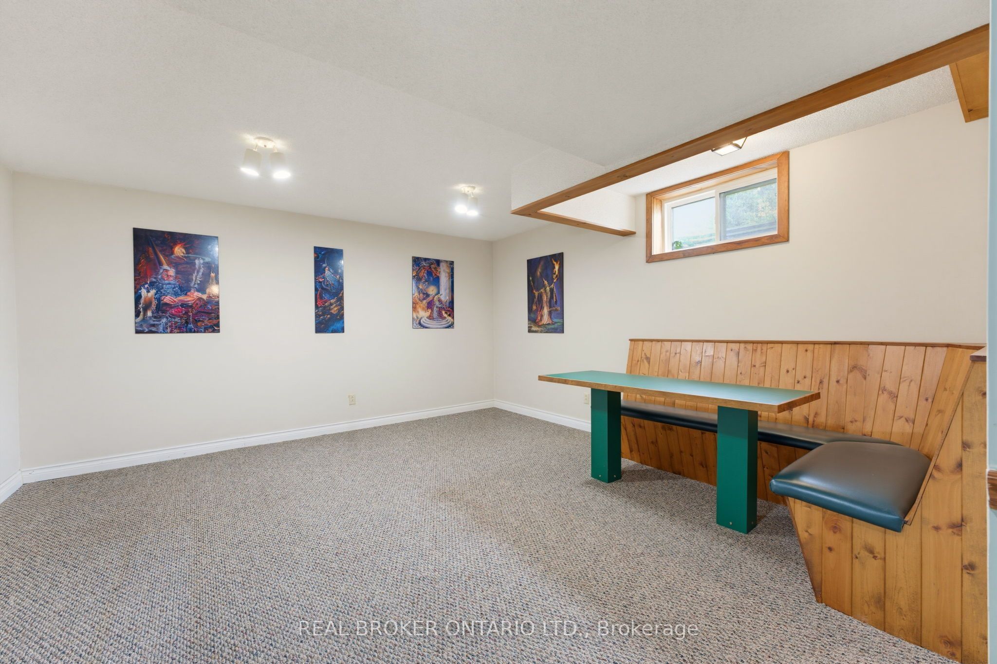 7877 Canborough Road Property Photo 27
