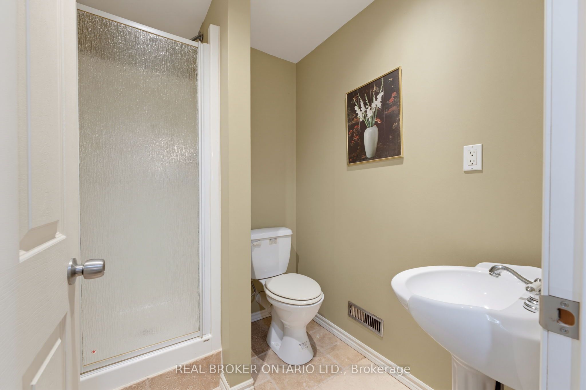 7877 Canborough Road Property Photo 28