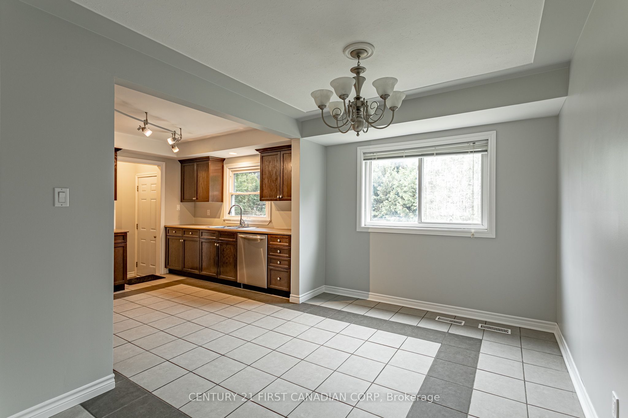 4459 Hamilton Road Property Photo 11
