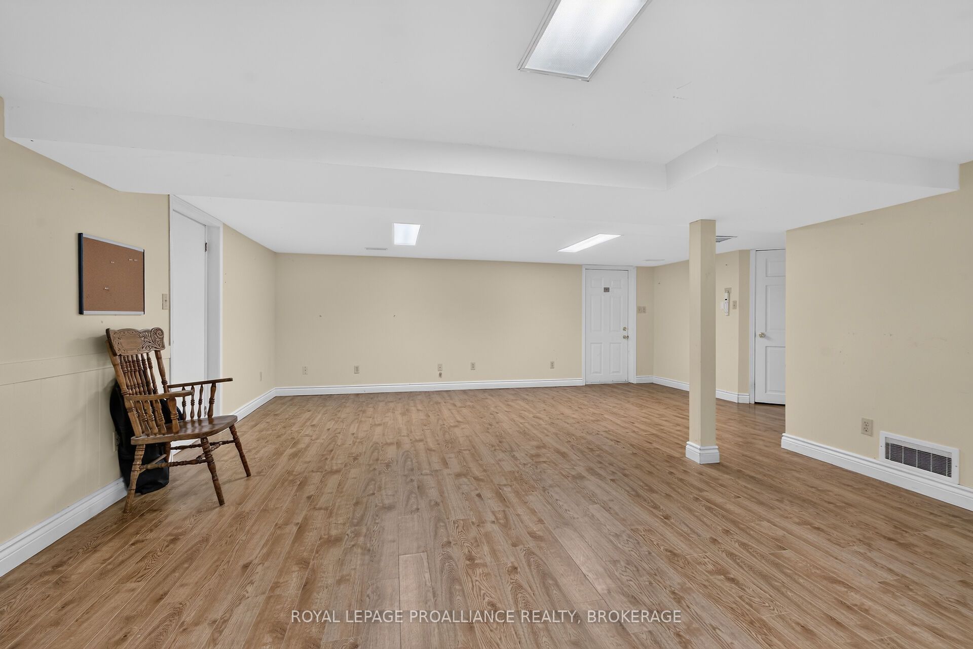 383 Bernice Drive Property Photo 32