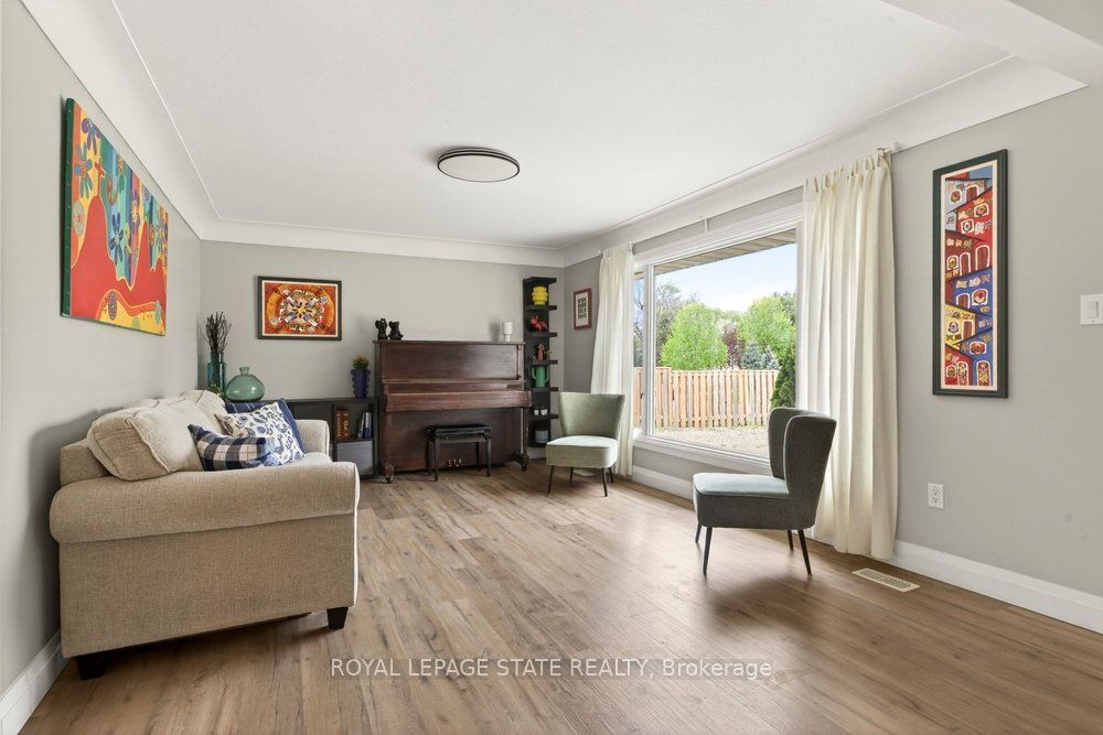 183 Sunnyridge Road Property Photo 2