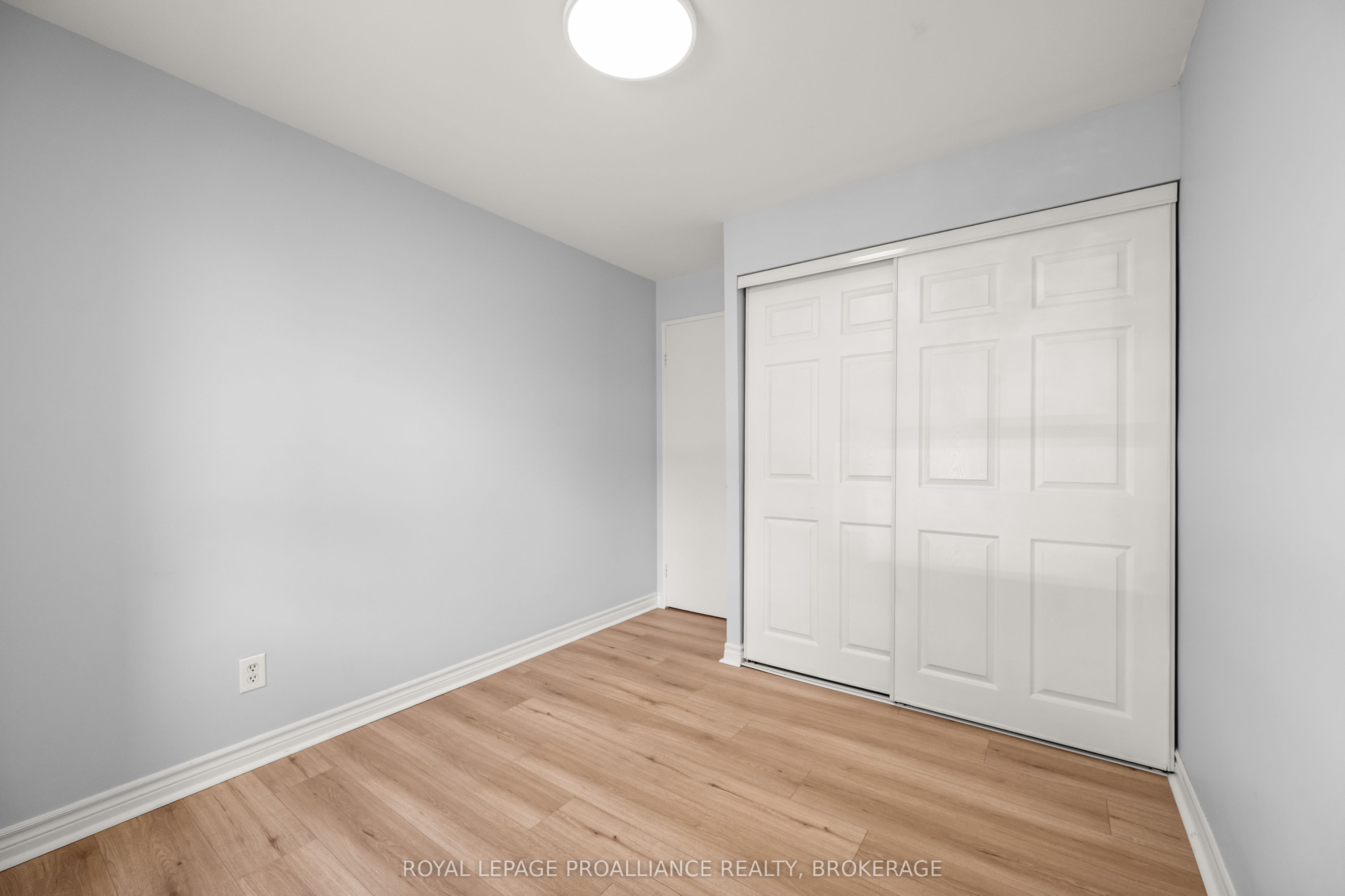 17 Eldon Hall Place 112 Property Photo 16