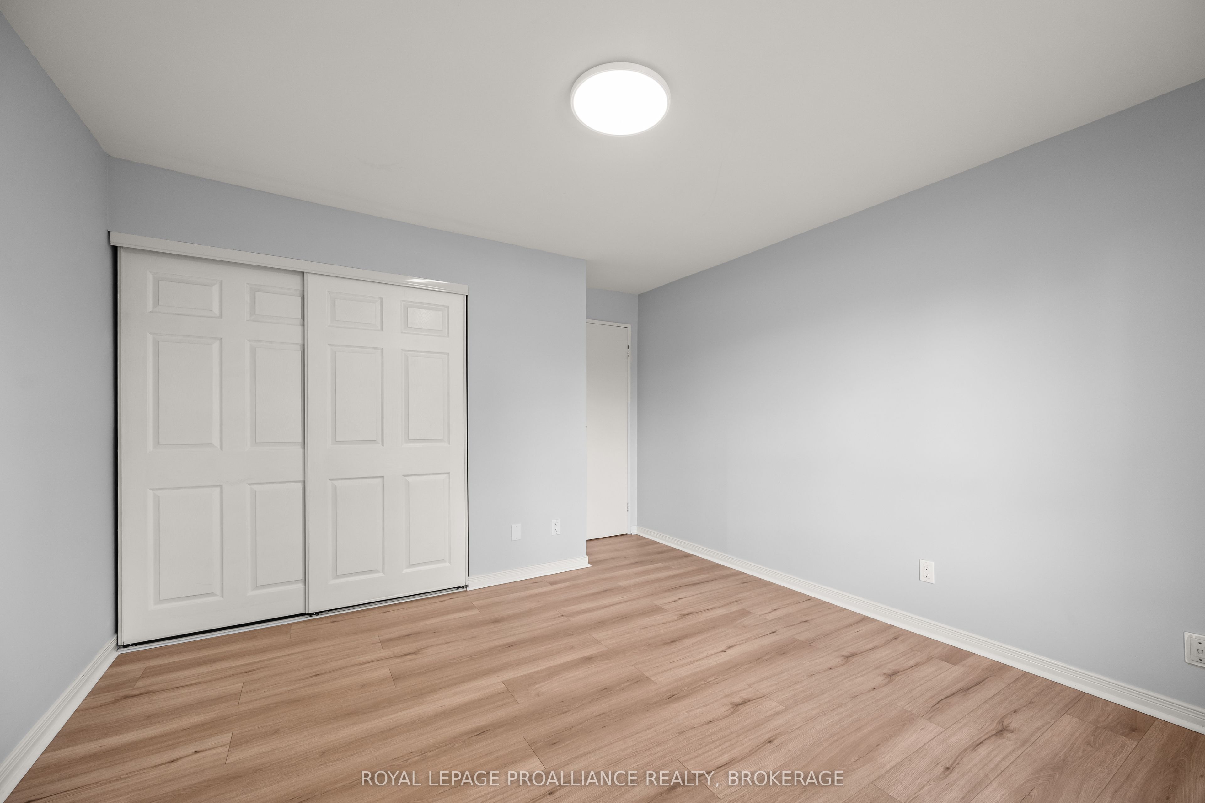 17 Eldon Hall Place 112 Property Photo 19