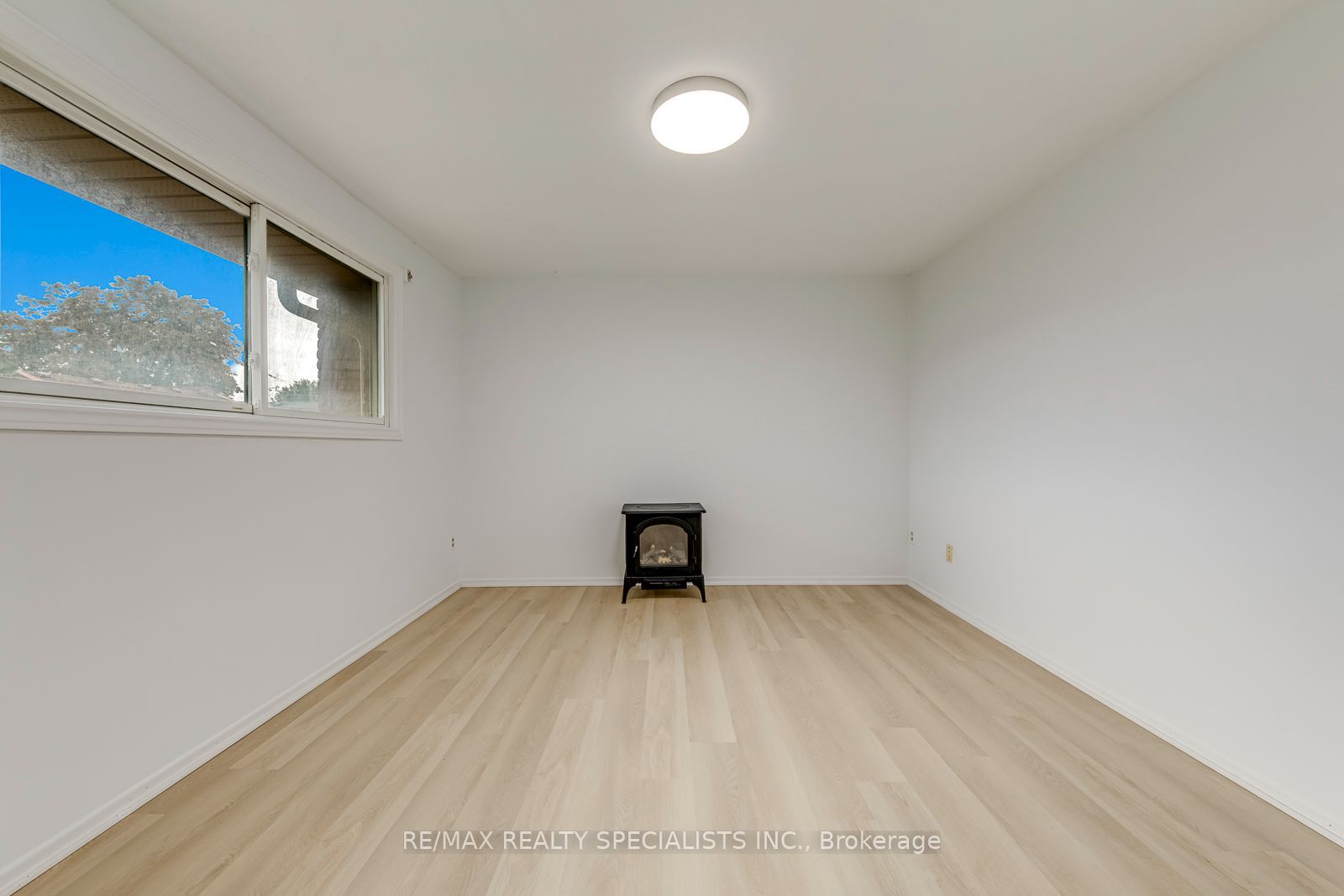 325 Mary Street 7 Property Photo 20