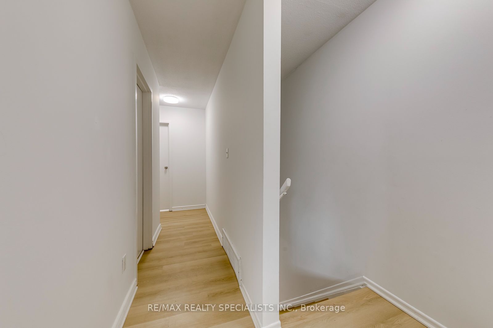 325 Mary Street 7 Property Photo 28